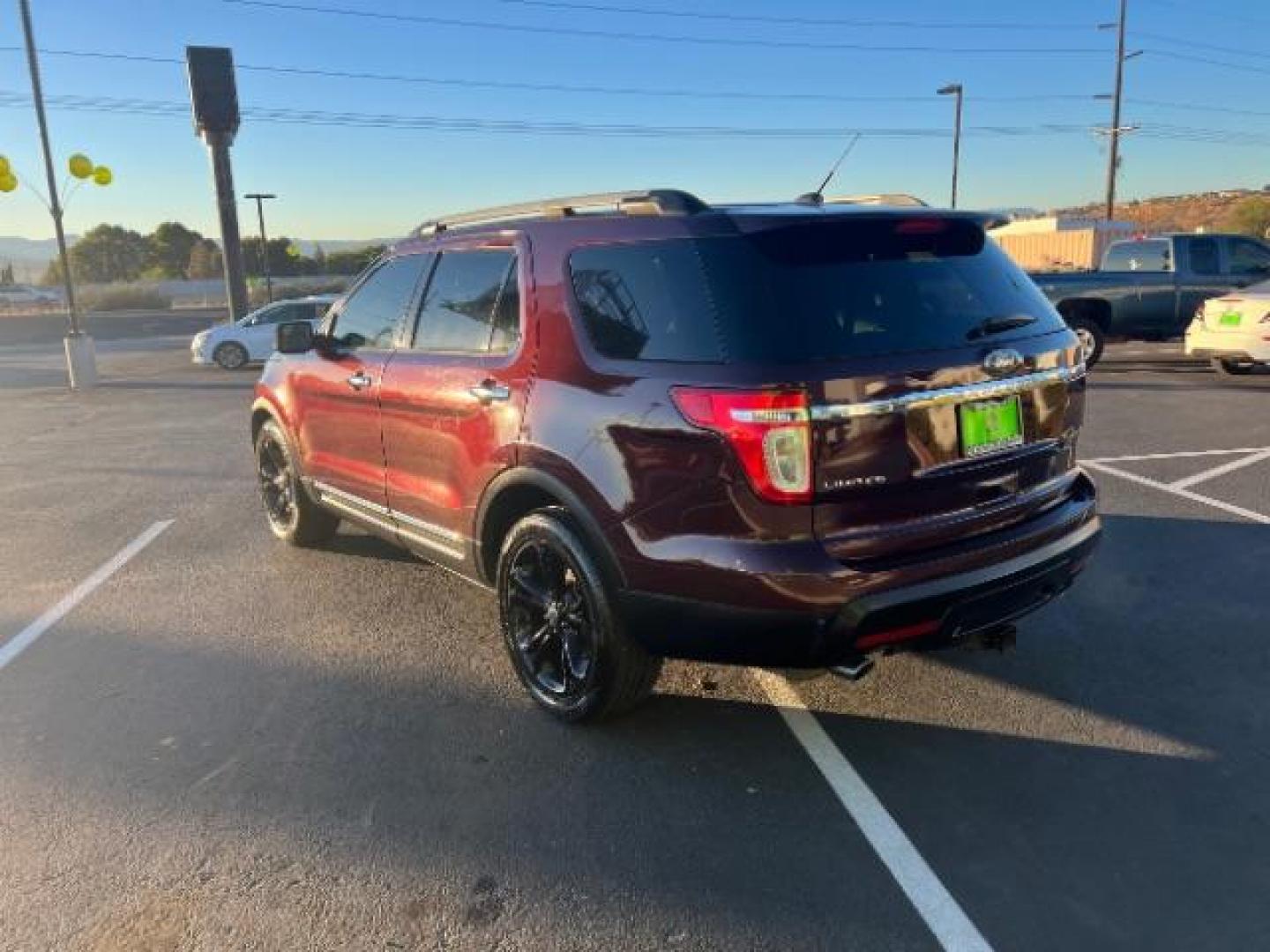 2011 Bordeaux Reserve Red Metallic /Charcoal Black Leather Interior Ford Explorer Limited FWD (1FMHK7F80BG) with an 3.5L V6 DOHC 24V engine, 6-Speed Automatic transmission, located at 1865 East Red Hills Pkwy, St. George, 84770, (435) 628-0023, 37.120850, -113.543640 - Photo#4