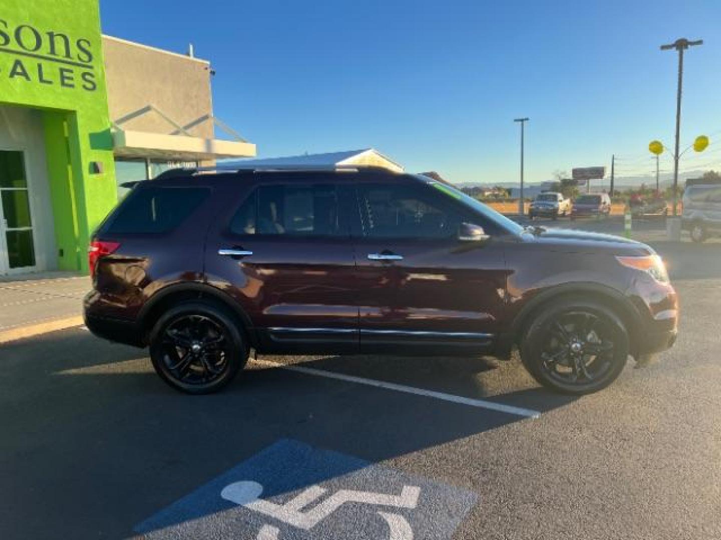 2011 Bordeaux Reserve Red Metallic /Charcoal Black Leather Interior Ford Explorer Limited FWD (1FMHK7F80BG) with an 3.5L V6 DOHC 24V engine, 6-Speed Automatic transmission, located at 1865 East Red Hills Pkwy, St. George, 84770, (435) 628-0023, 37.120850, -113.543640 - Photo#7