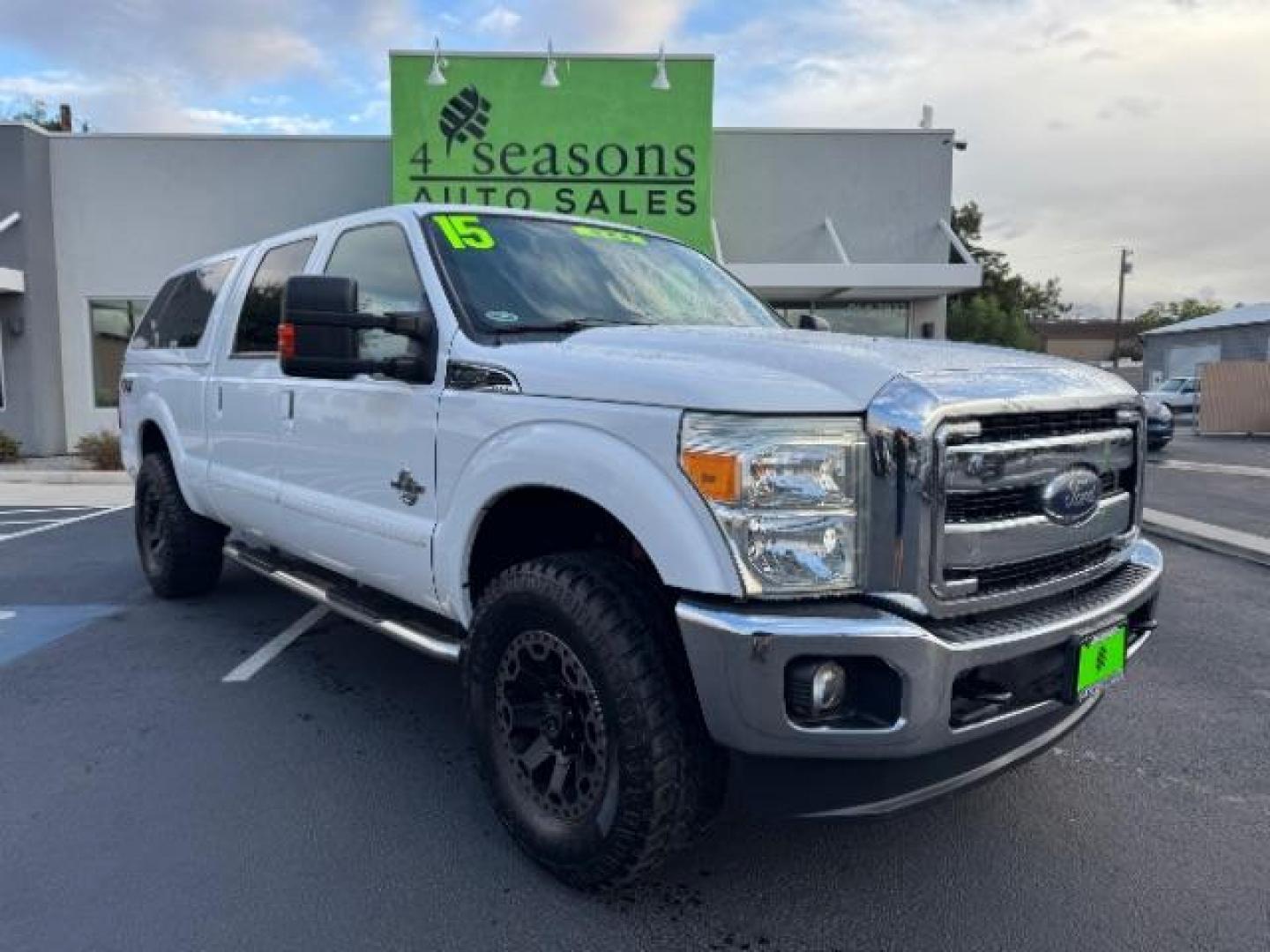 2015 White Platinum Met TC /Black Ford F-250 SD King Ranch Crew Cab 4WD (1FT7W2BT6FE) with an 6.7L V8 OHV 16V DIESEL engine, 6-Speed Automatic transmission, located at 1865 East Red Hills Pkwy, St. George, 84770, (435) 628-0023, 37.120850, -113.543640 - Photo#0