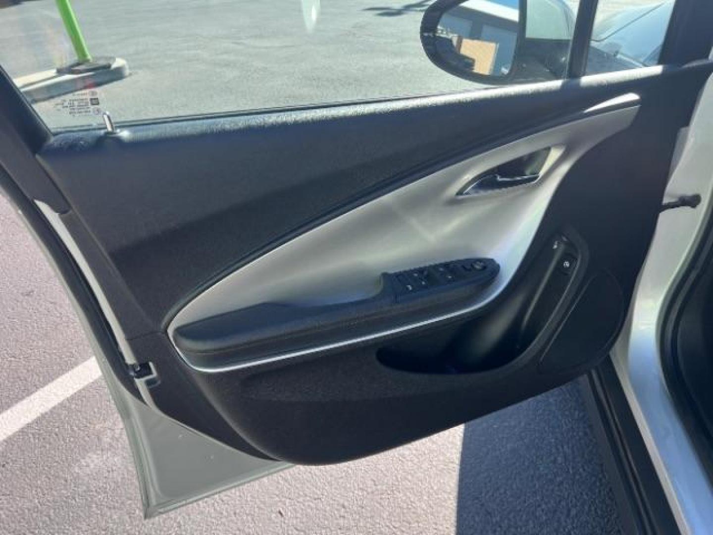 2013 Silver /Black Interior Chevrolet Volt Premium (1G1RB6E48DU) with an 1.4L L4 DOHC 16V PLUG-IN HYBRID engine, Continuously Variable Transmission transmission, located at 1865 East Red Hills Pkwy, St. George, 84770, (435) 628-0023, 37.120850, -113.543640 - ***This vehicle qualifies for the EV/Hybrid tax rebate of up to $4,000*** We are setup with the IRS to recieve direct payments within 72 hours. We file the rebate online with IRS and can credit it to your down payment, reduce the sales price OR give you cashback!! These cars will not last and can o - Photo#13