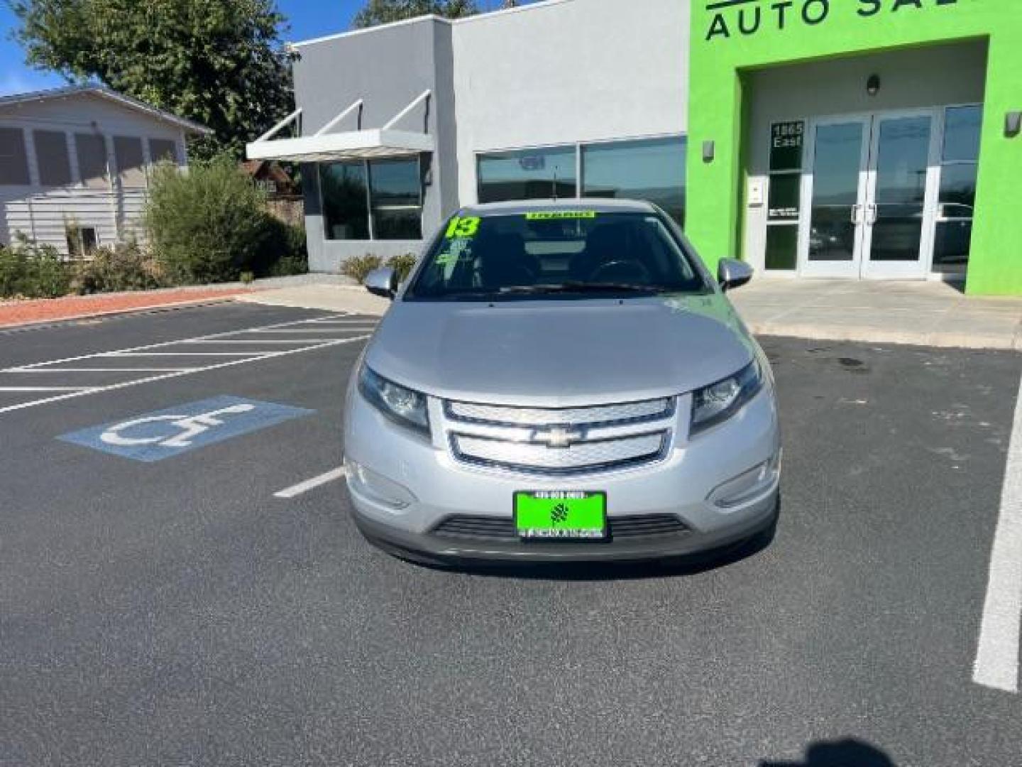 2013 Silver /Black Interior Chevrolet Volt Premium (1G1RB6E48DU) with an 1.4L L4 DOHC 16V PLUG-IN HYBRID engine, Continuously Variable Transmission transmission, located at 1865 East Red Hills Pkwy, St. George, 84770, (435) 628-0023, 37.120850, -113.543640 - ***This vehicle qualifies for the EV/Hybrid tax rebate of up to $4,000*** We are setup with the IRS to recieve direct payments within 72 hours. We file the rebate online with IRS and can credit it to your down payment, reduce the sales price OR give you cashback!! These cars will not last and can o - Photo#1