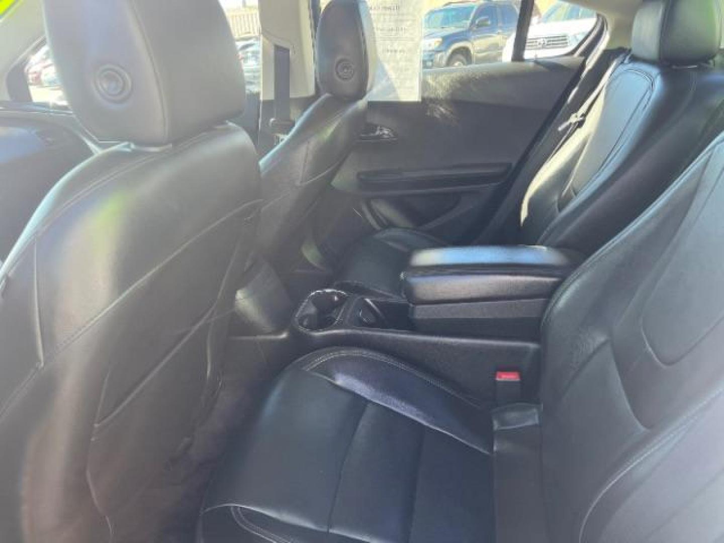 2013 Silver /Black Interior Chevrolet Volt Premium (1G1RB6E48DU) with an 1.4L L4 DOHC 16V PLUG-IN HYBRID engine, Continuously Variable Transmission transmission, located at 1865 East Red Hills Pkwy, St. George, 84770, (435) 628-0023, 37.120850, -113.543640 - ***This vehicle qualifies for the EV/Hybrid tax rebate of up to $4,000*** We are setup with the IRS to recieve direct payments within 72 hours. We file the rebate online with IRS and can credit it to your down payment, reduce the sales price OR give you cashback!! These cars will not last and can o - Photo#20