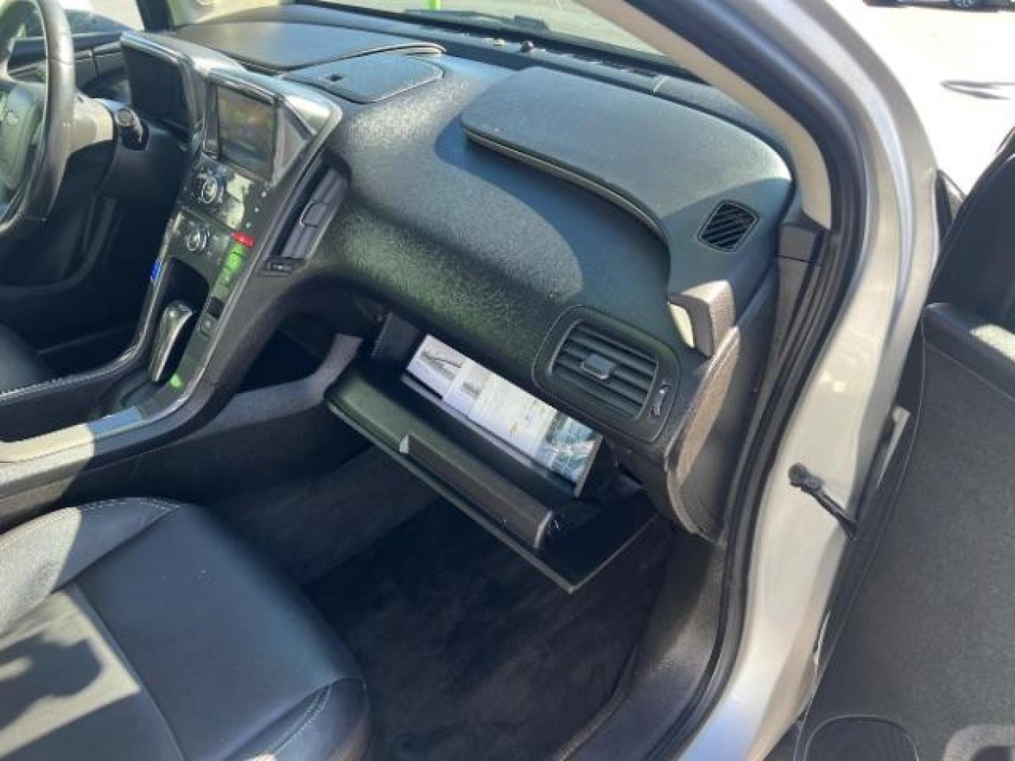 2013 Silver /Black Interior Chevrolet Volt Premium (1G1RB6E48DU) with an 1.4L L4 DOHC 16V PLUG-IN HYBRID engine, Continuously Variable Transmission transmission, located at 1865 East Red Hills Pkwy, St. George, 84770, (435) 628-0023, 37.120850, -113.543640 - ***This vehicle qualifies for the EV/Hybrid tax rebate of up to $4,000*** We are setup with the IRS to recieve direct payments within 72 hours. We file the rebate online with IRS and can credit it to your down payment, reduce the sales price OR give you cashback!! These cars will not last and can o - Photo#31