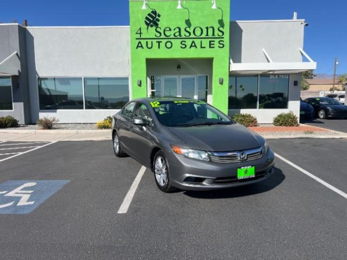 2012 Urban Titanium Metallic /Stone Cloth Interior Honda Civic EX Sedan 5-Speed AT (2HGFB2F8XCH) with an 1.8L L4 SOHC 16V engine, 5-Speed Automatic transmission, located at 1865 East Red Hills Pkwy, St. George, 84770, (435) 628-0023, 37.120850, -113.543640 - We specialize in helping ALL people get the best financing available. No matter your credit score, good, bad or none we can get you an amazing rate. Had a bankruptcy, divorce, or repossessions? We give you the green light to get your credit back on the road. Low down and affordable payments that fit - Photo#0