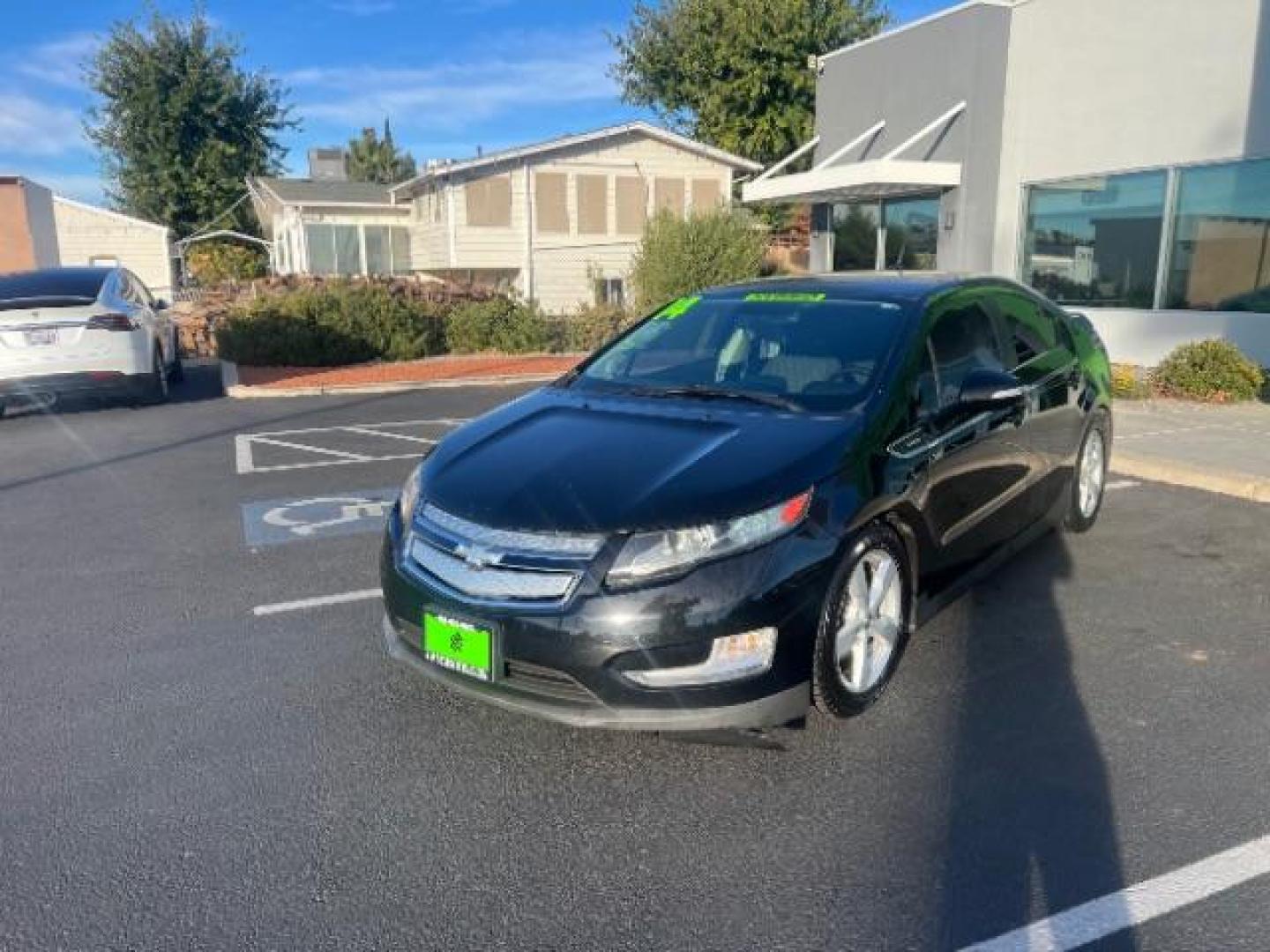 2014 Black /Black Interior Chevrolet Volt Standard w/ Navigation and LEP (1G1RG6E44EU) with an ELECTRIC engine, Continuously Variable Transmission transmission, located at 940 North Main Street, Cedar City, UT, 84720, (435) 628-0023, 37.692936, -113.061897 - ***This vehicle qualifies for the EV/Hybrid tax rebate of up to $4,000*** We are setup with the IRS to recieve direct payments within 72 hours. We file the rebate online with IRS and can credit it to your down payment, reduce the sales price OR give you cashback!! These cars will not last and can o - Photo#2