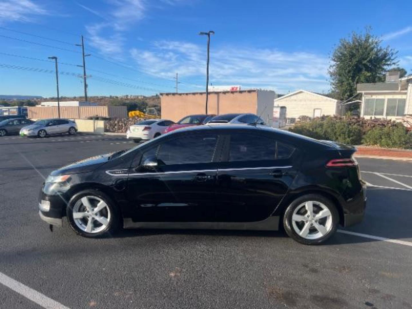 2014 Black /Black Interior Chevrolet Volt Standard w/ Navigation and LEP (1G1RG6E44EU) with an ELECTRIC engine, Continuously Variable Transmission transmission, located at 940 North Main Street, Cedar City, UT, 84720, (435) 628-0023, 37.692936, -113.061897 - ***This vehicle qualifies for the EV/Hybrid tax rebate of up to $4,000*** We are setup with the IRS to recieve direct payments within 72 hours. We file the rebate online with IRS and can credit it to your down payment, reduce the sales price OR give you cashback!! These cars will not last and can o - Photo#3