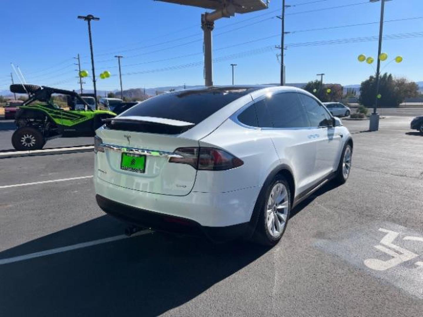 2017 Pearl White Multi-Coat /White, leather Tesla Model X 100D (5YJXCBE26HF) with an ELECTRIC engine, 1-Speed Automatic transmission, located at 1865 East Red Hills Pkwy, St. George, 84770, (435) 628-0023, 37.120850, -113.543640 - 100D with Unlimited milage warranty on batter and motor. 6 Seats, White on white. Excellent Condition. ***This vehicle qualifies for the EV/Hybrid tax rebate of up to $4,000*** We are setup with the IRS to recieve direct payments within 72 hours. We file the rebate online with IRS and can credit - Photo#6