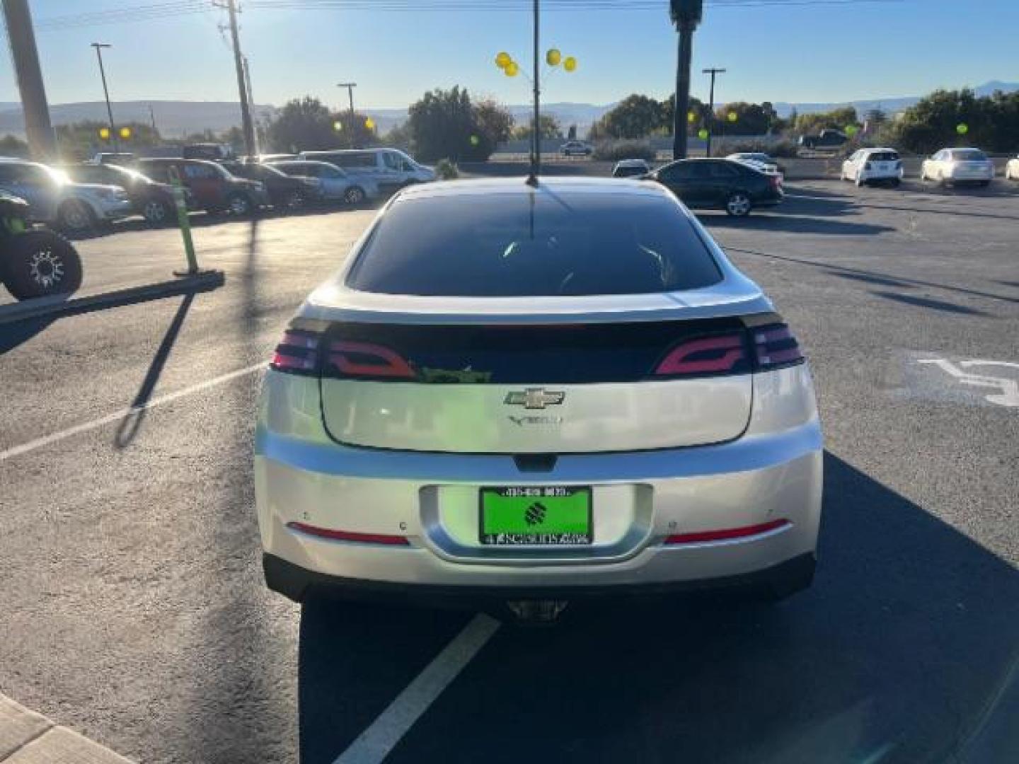 2013 Silver /Black Leather Interior Chevrolet Volt Premium w/ LEP (1G1RF6E44DU) with an 1.4L L4 DOHC 16V PLUG-IN HYBRID engine, Continuously Variable Transmission transmission, located at 1865 East Red Hills Pkwy, St. George, 84770, (435) 628-0023, 37.120850, -113.543640 - Photo#5