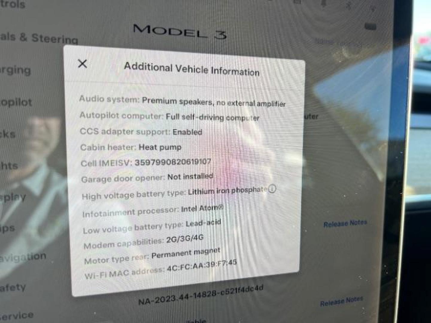 2022 Midnight Silver Metallic /All Black Tesla Model 3 Standard Range Plus (5YJ3E1EA9NF) with an ELECTRIC engine, 1-Speed Automatic transmission, located at 1865 East Red Hills Pkwy, St. George, 84770, (435) 628-0023, 37.120850, -113.543640 - Get additional $4k off the list price. *****QUALIFIES FOR EV TAX REBATE******** We are setup with IRS to file your tax rebate and get you a refund with in 72 hours. Take as cash or use as down payment. Check out the IRS website to be sure you qualify. Great condition, This has the LFP (iron) batte - Photo#2