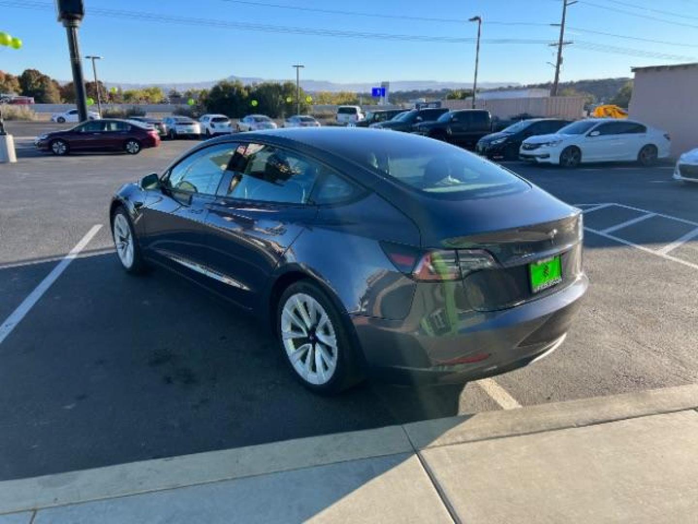 2022 Midnight Silver Metallic /All Black Tesla Model 3 Standard Range Plus (5YJ3E1EA9NF) with an ELECTRIC engine, 1-Speed Automatic transmission, located at 1865 East Red Hills Pkwy, St. George, 84770, (435) 628-0023, 37.120850, -113.543640 - Get additional $4k off the list price. *****QUALIFIES FOR EV TAX REBATE******** We are setup with IRS to file your tax rebate and get you a refund with in 72 hours. Take as cash or use as down payment. Check out the IRS website to be sure you qualify. Great condition, This has the LFP (iron) batte - Photo#7