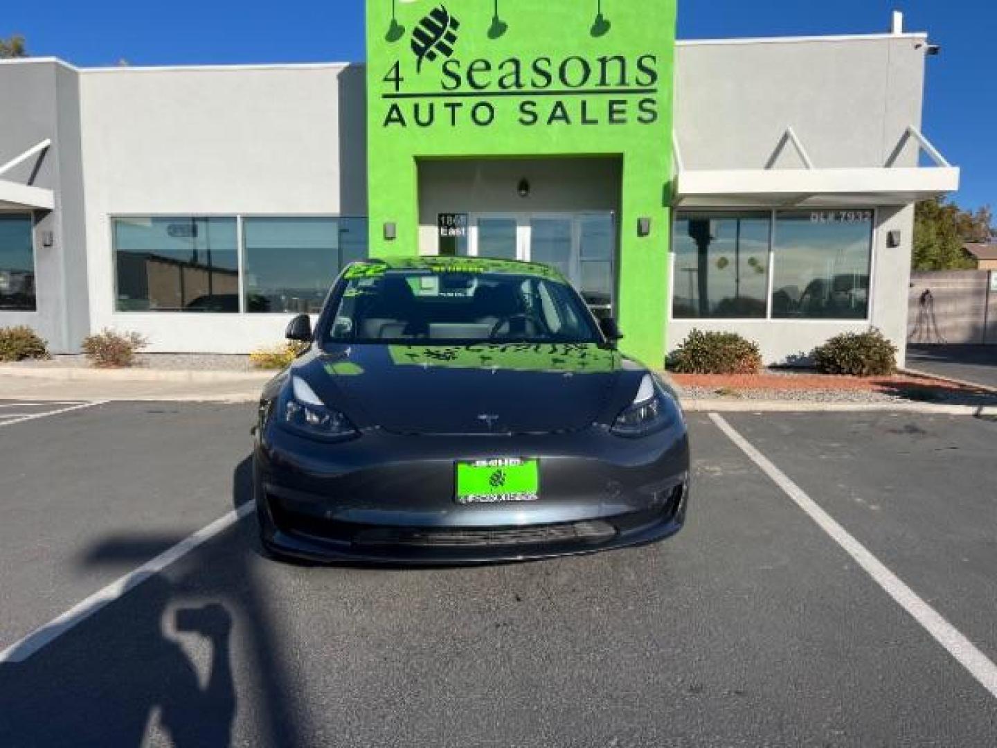 2022 Solid Black /All Black Tesla Model 3 Long Range (5YJ3E1EB1NF) with an ELECTRIC engine, 1-Speed Automatic transmission, located at 1865 East Red Hills Pkwy, St. George, 84770, (435) 628-0023, 37.120850, -113.543640 - Photo#3