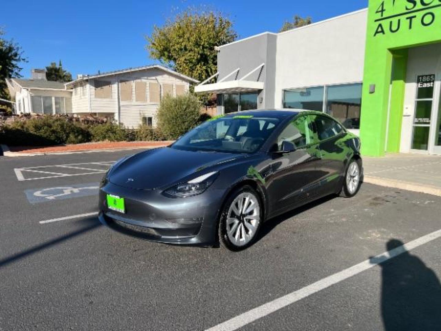 2022 Solid Black /All Black Tesla Model 3 Long Range (5YJ3E1EB1NF) with an ELECTRIC engine, 1-Speed Automatic transmission, located at 1865 East Red Hills Pkwy, St. George, 84770, (435) 628-0023, 37.120850, -113.543640 - Photo#4