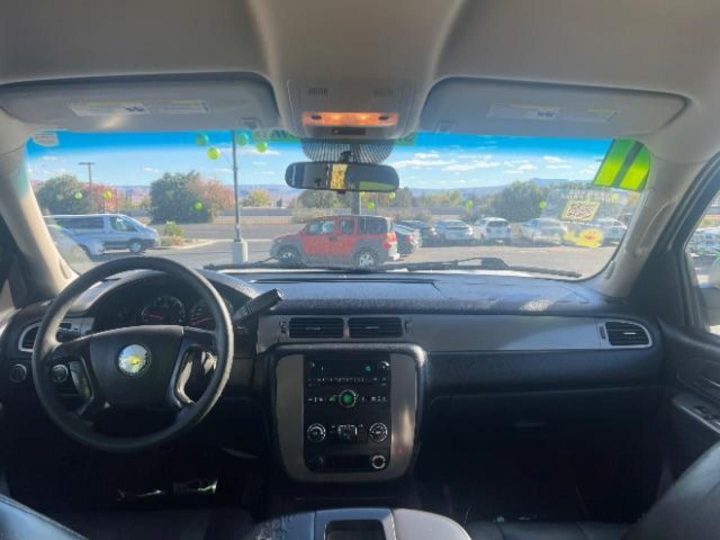 2011 White /Black Leather Interior Chevrolet Tahoe Police (1GNSK2E06BR) with an 5.3L V8 OHV 16V FFV engine, 6-Speed Automatic transmission, located at 1865 East Red Hills Pkwy, St. George, 84770, (435) 628-0023, 37.120850, -113.543640 - We specialize in helping ALL people get the best financing available. No matter your credit score, good, bad or none we can get you an amazing rate. Had a bankruptcy, divorce, or repossessions? We give you the green light to get your credit back on the road. Low down and affordable payments that fit - Photo#23