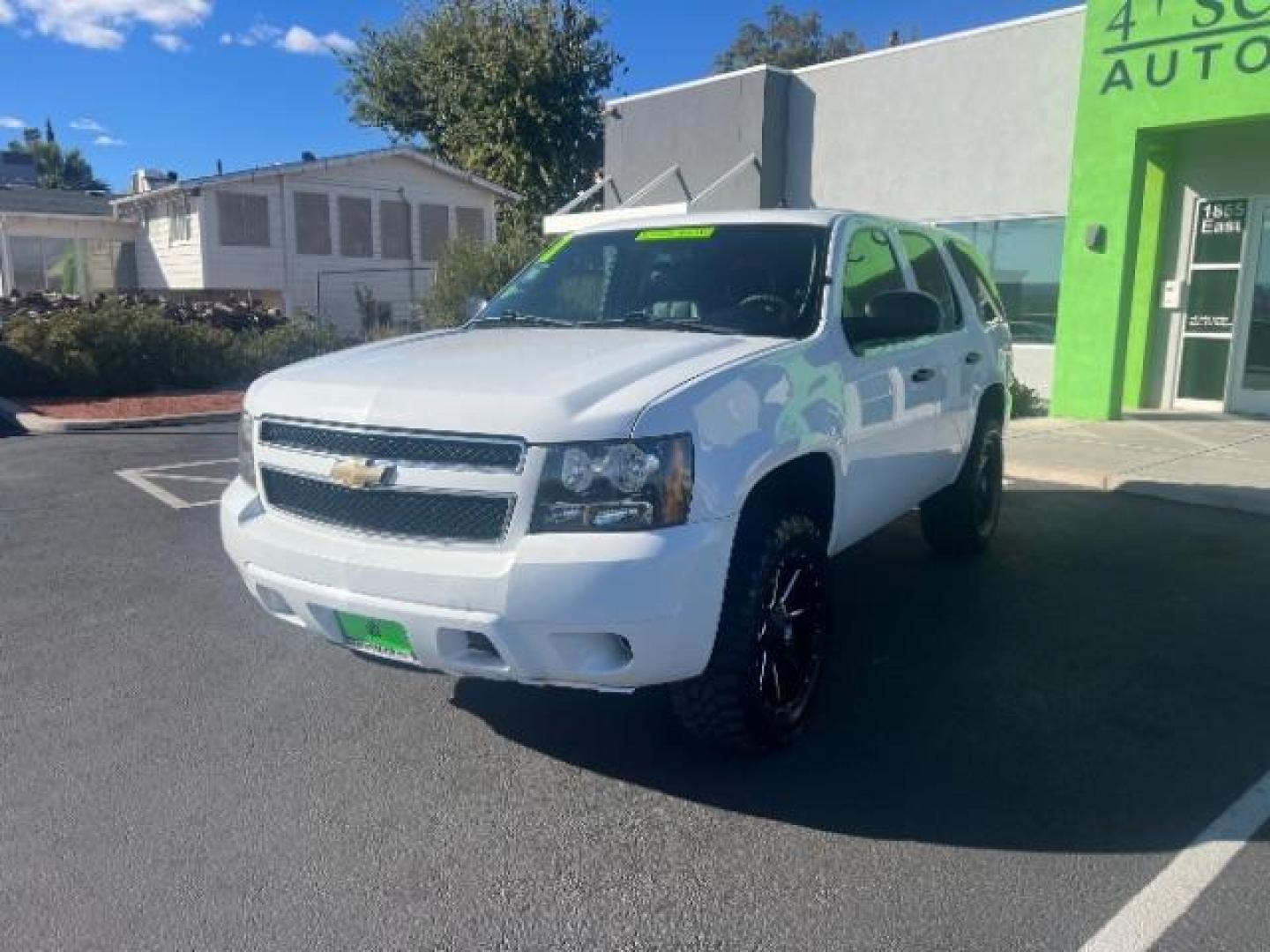 2011 White /Black Leather Interior Chevrolet Tahoe Police (1GNSK2E06BR) with an 5.3L V8 OHV 16V FFV engine, 6-Speed Automatic transmission, located at 1865 East Red Hills Pkwy, St. George, 84770, (435) 628-0023, 37.120850, -113.543640 - We specialize in helping ALL people get the best financing available. No matter your credit score, good, bad or none we can get you an amazing rate. Had a bankruptcy, divorce, or repossessions? We give you the green light to get your credit back on the road. Low down and affordable payments that fit - Photo#2