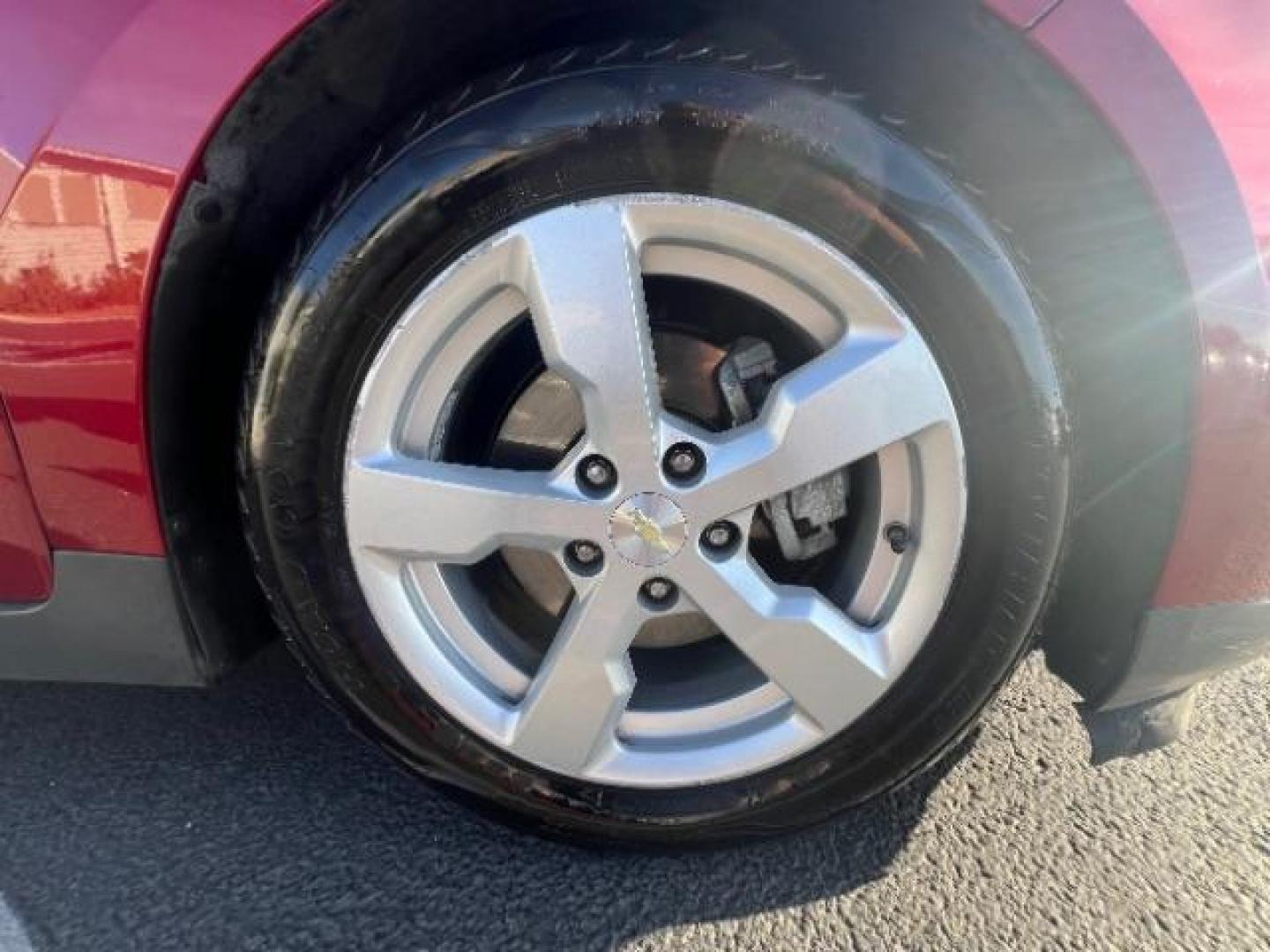 2013 Red /Black Leather Interior Chevrolet Volt Premium w/ LEP (1G1RF6E46DU) with an 1.4L L4 DOHC 16V PLUG-IN HYBRID engine, Continuously Variable Transmission transmission, located at 1865 East Red Hills Pkwy, St. George, 84770, (435) 628-0023, 37.120850, -113.543640 - ***This vehicle qualifies for the EV/Hybrid tax rebate of up to $4,000*** We are setup with the IRS to recieve direct payments within 72 hours. We file the rebate online with IRS and can credit it to your down payment, reduce the sales price OR give you cashback!! These cars will not last and can o - Photo#9