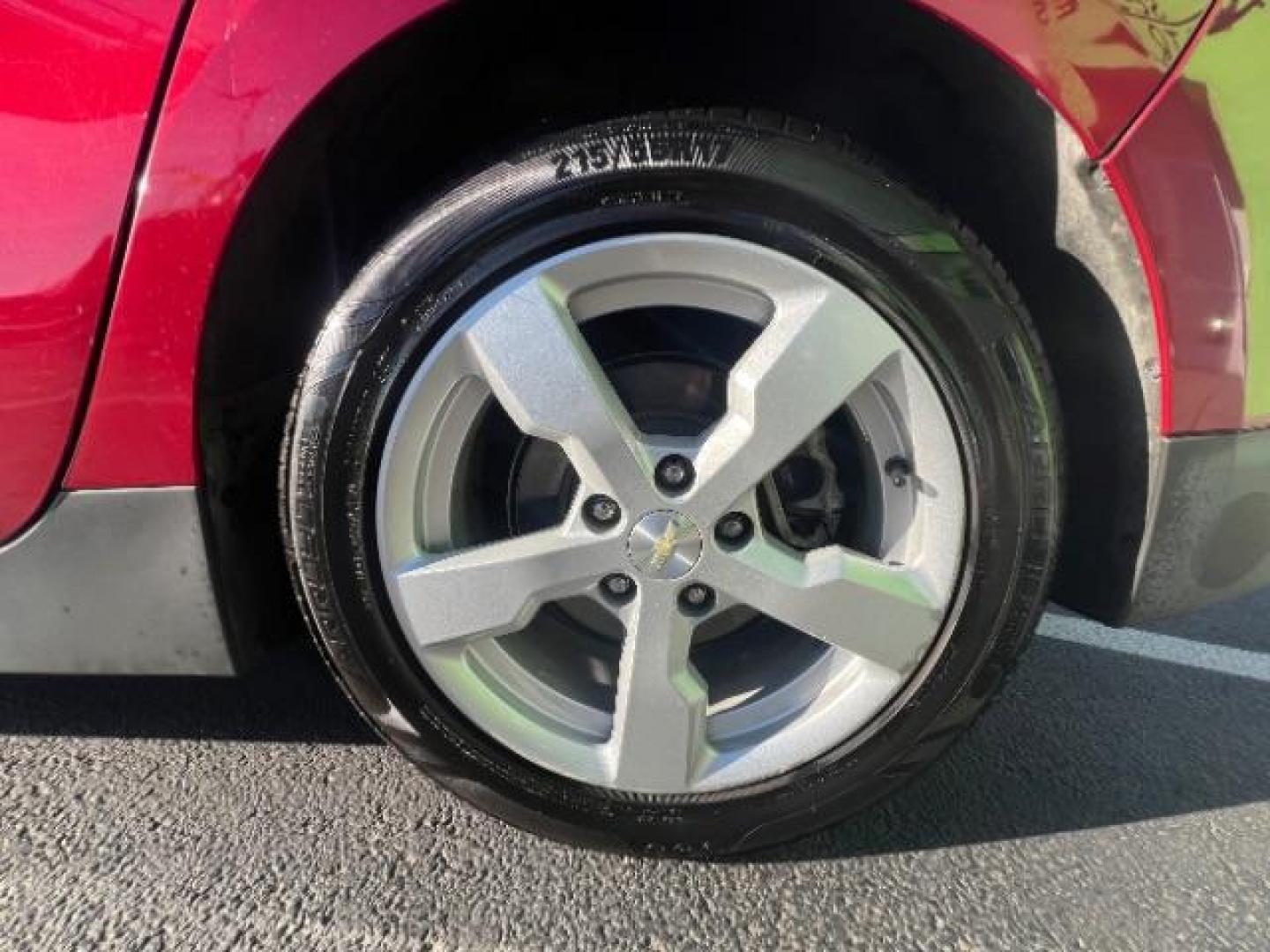 2013 Red /Black Leather Interior Chevrolet Volt Premium w/ LEP (1G1RF6E46DU) with an 1.4L L4 DOHC 16V PLUG-IN HYBRID engine, Continuously Variable Transmission transmission, located at 1865 East Red Hills Pkwy, St. George, 84770, (435) 628-0023, 37.120850, -113.543640 - ***This vehicle qualifies for the EV/Hybrid tax rebate of up to $4,000*** We are setup with the IRS to recieve direct payments within 72 hours. We file the rebate online with IRS and can credit it to your down payment, reduce the sales price OR give you cashback!! These cars will not last and can o - Photo#11