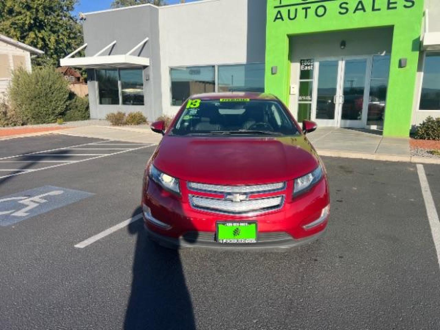 2013 Red /Black Leather Interior Chevrolet Volt Premium w/ LEP (1G1RF6E46DU) with an 1.4L L4 DOHC 16V PLUG-IN HYBRID engine, Continuously Variable Transmission transmission, located at 1865 East Red Hills Pkwy, St. George, 84770, (435) 628-0023, 37.120850, -113.543640 - ***This vehicle qualifies for the EV/Hybrid tax rebate of up to $4,000*** We are setup with the IRS to recieve direct payments within 72 hours. We file the rebate online with IRS and can credit it to your down payment, reduce the sales price OR give you cashback!! These cars will not last and can o - Photo#1