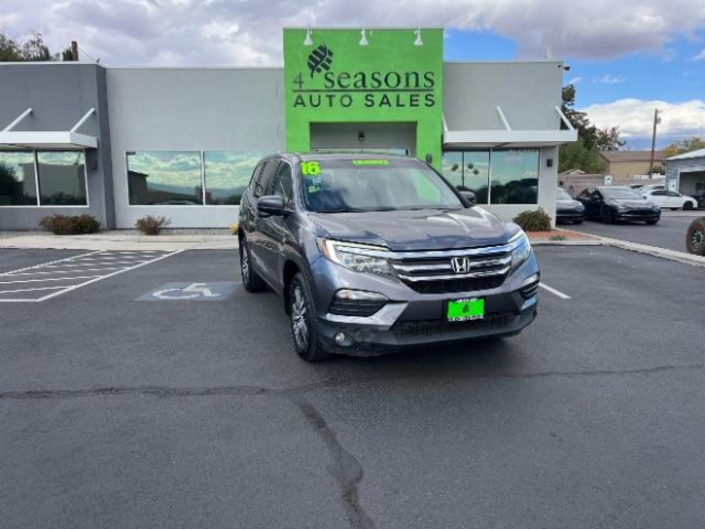 2016 Modern Steel Metallic /Black, leather Honda Pilot EXL 2WD (5FNYF5H57GB) with an 3.5L V6 SOHC 24V engine, 6-Speed Automatic transmission, located at 1865 East Red Hills Pkwy, St. George, 84770, (435) 628-0023, 37.120850, -113.543640 - We specialize in helping ALL people get the best financing available. No matter your credit score, good, bad or none we can get you an amazing rate. Had a bankruptcy, divorce, or repossessions? We give you the green light to get your credit back on the road. Low down and affordable payments that fit - Photo#0