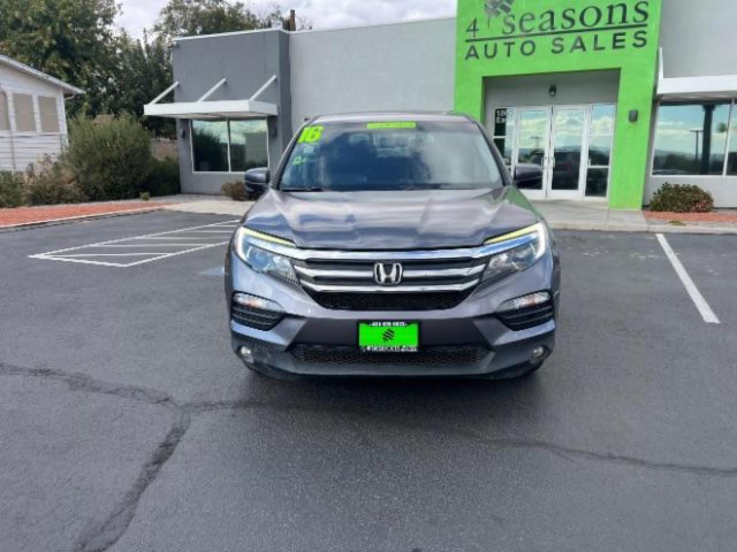 2016 Modern Steel Metallic /Black, leather Honda Pilot EXL 2WD (5FNYF5H57GB) with an 3.5L V6 SOHC 24V engine, 6-Speed Automatic transmission, located at 1865 East Red Hills Pkwy, St. George, 84770, (435) 628-0023, 37.120850, -113.543640 - We specialize in helping ALL people get the best financing available. No matter your credit score, good, bad or none we can get you an amazing rate. Had a bankruptcy, divorce, or repossessions? We give you the green light to get your credit back on the road. Low down and affordable payments that fit - Photo#1