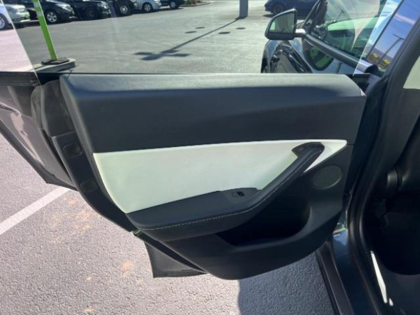 2021 Midnight Silver Metallic /Black and White Tesla Model Y Standard (5YJYGDED0MF) with an ELECTRIC engine, 1-Speed Automatic transmission, located at 1865 East Red Hills Pkwy, St. George, 84770, (435) 628-0023, 37.120850, -113.543640 - Great condition, Stadard Range of 250+ on a charge. Warranty on battery and Motor up to 8years and 100k miles We are your local Tesla experts. Education, Repairs, Special Orders 4 Seasons Auto 435-628-0023 DL #7932 - Photo#21