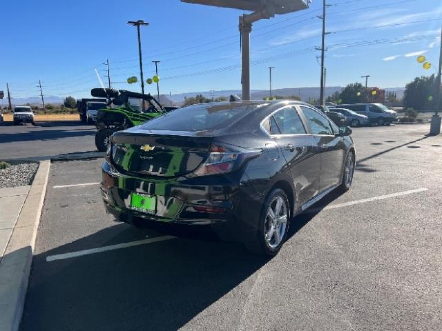 2016 Mosaic Black Metallic /Jet Black/Jet Black, cloth Chevrolet Volt LT (1G1RC6S50GU) with an 1.5L L4 DOHC 16V PLUG-IN HYBRID engine, Continuously Variable Transmission transmission, located at 940 North Main Street, Cedar City, UT, 84720, (435) 628-0023, 37.692936, -113.061897 - ***This vehicle qualifies for the EV/Hybrid tax rebate of up to $4,000*** We are setup with the IRS to recieve direct payments within 72 hours. We file the rebate online with IRS and can credit it to your down payment, reduce the sales price OR give you cashback!! These cars will not last and can o - Photo#6