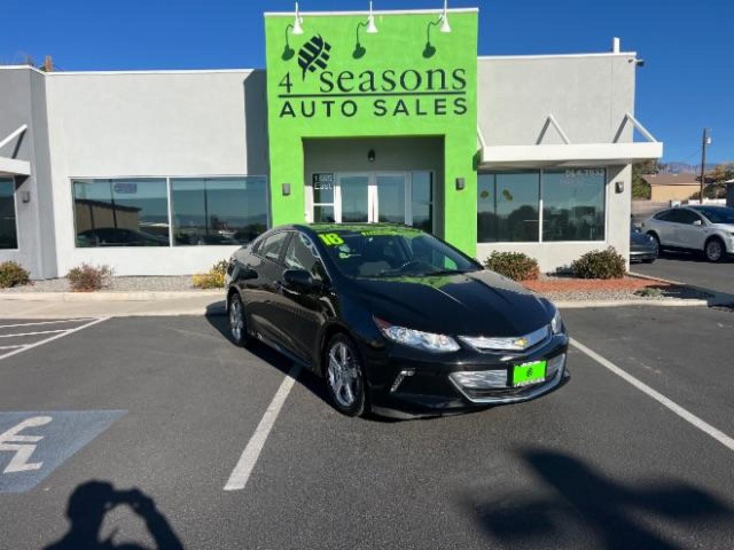 2016 Mosaic Black Metallic /Jet Black/Jet Black, cloth Chevrolet Volt LT (1G1RC6S50GU) with an 1.5L L4 DOHC 16V PLUG-IN HYBRID engine, Continuously Variable Transmission transmission, located at 940 North Main Street, Cedar City, UT, 84720, (435) 628-0023, 37.692936, -113.061897 - Photo#0