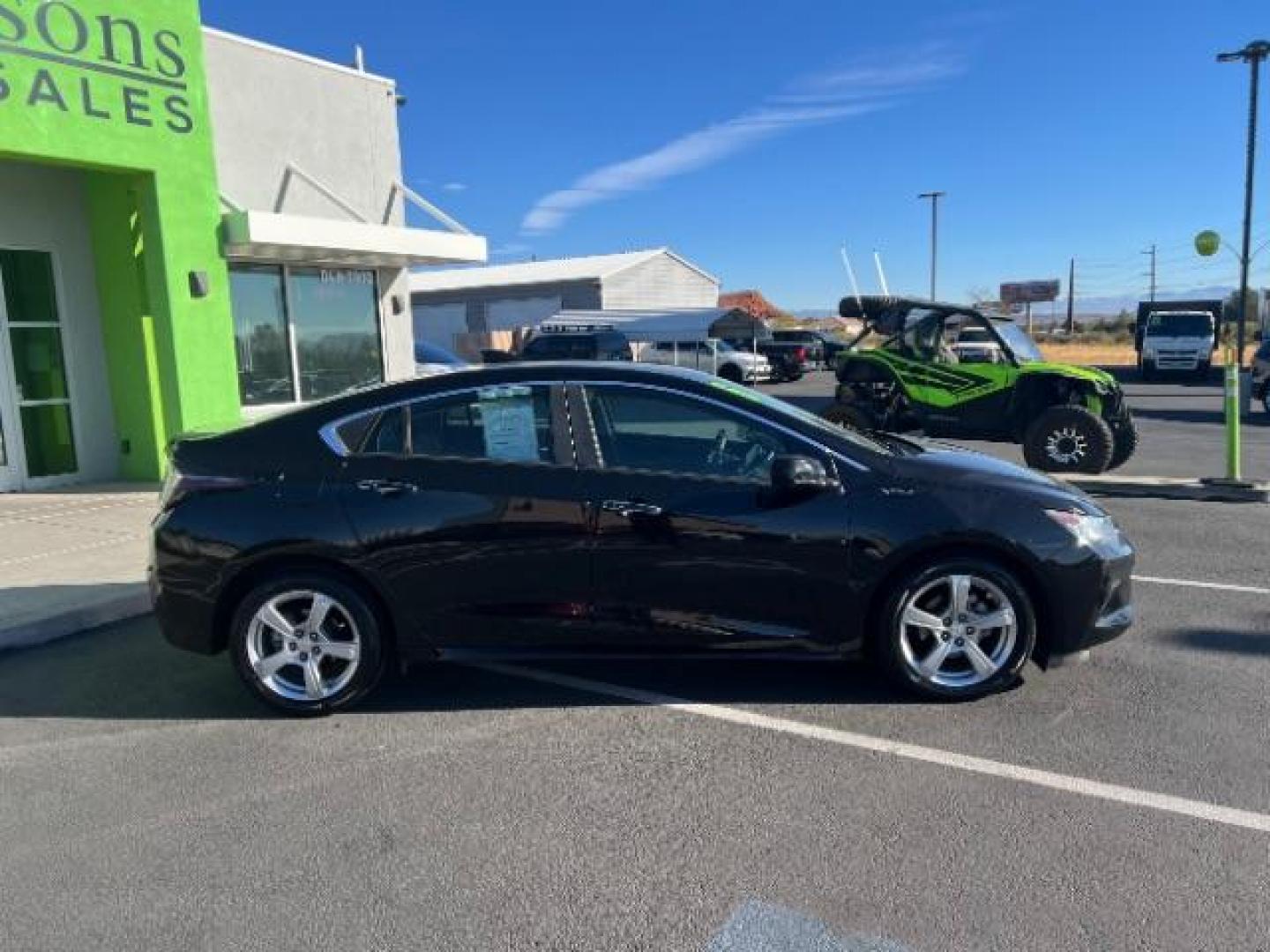 2016 Mosaic Black Metallic /Jet Black/Jet Black, cloth Chevrolet Volt LT (1G1RC6S50GU) with an 1.5L L4 DOHC 16V PLUG-IN HYBRID engine, Continuously Variable Transmission transmission, located at 940 North Main Street, Cedar City, UT, 84720, (435) 628-0023, 37.692936, -113.061897 - Photo#7