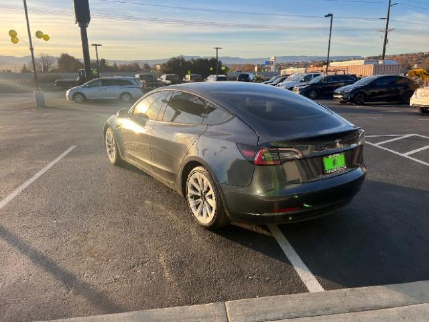 2022 Midnight Silver Metallic /All Black Tesla Model 3 Standard Range Plus (5YJ3E1EA9NF) with an ELECTRIC engine, 1-Speed Automatic transmission, located at 1865 East Red Hills Pkwy, St. George, 84770, (435) 628-0023, 37.120850, -113.543640 - Get additional $4k off the list price. *****QUALIFIES FOR EV TAX REBATE******** We are setup with IRS to file your tax rebate and get you a refund with in 72 hours. Take as cash or use as down payment. Check out the IRS website to be sure you qualify. Great condition, This has the LFP (iron) batte - Photo#5