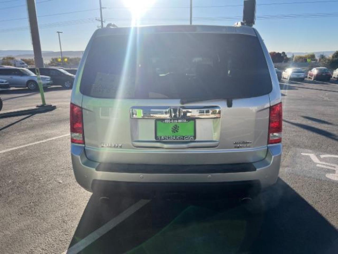 2011 Alabaster Silver Metallic /Black Leather Interior Honda Pilot Touring 4WD 5-Spd AT with DVD (5FNYF4H98BB) with an 3.5L V6 SOHC 24V engine, 5-Speed Automatic transmission, located at 940 North Main Street, Cedar City, UT, 84720, (435) 628-0023, 37.692936, -113.061897 - We specialize in helping ALL people get the best financing available. No matter your credit score, good, bad or none we can get you an amazing rate. Had a bankruptcy, divorce, or repossessions? We give you the green light to get your credit back on the road. Low down and affordable payments that fit - Photo#5