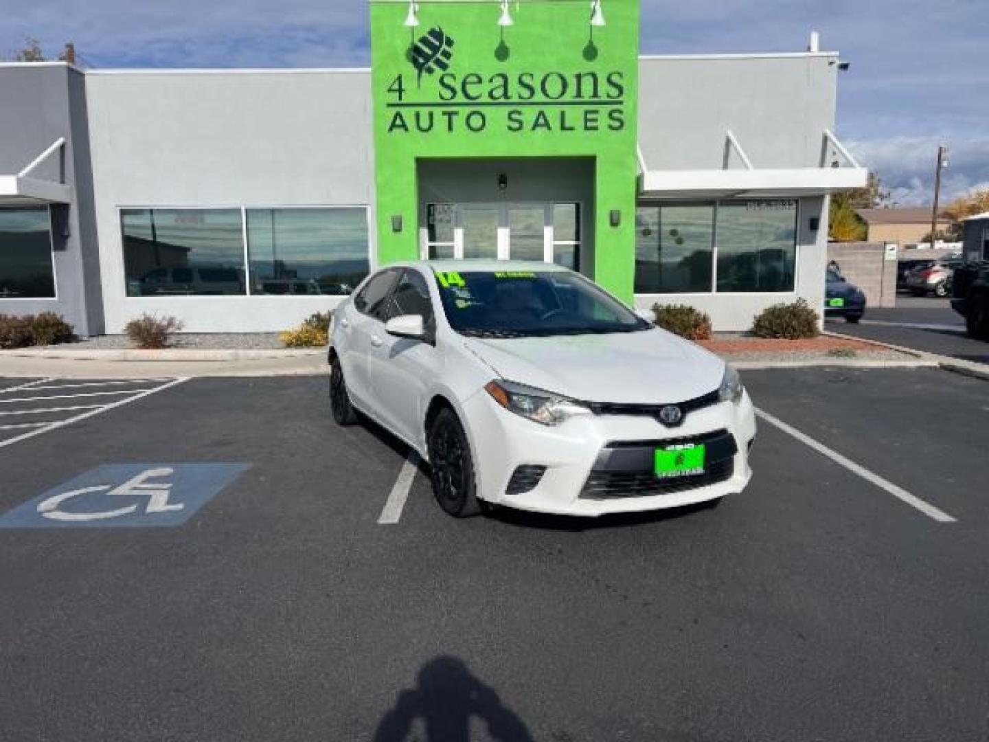 2015 Blizzard Pearl /Amber Fabric, cloth Toyota Corolla LE Eco CVT (5YFBPRHE3FP) with an 1.8L L4 DOHC 16V engine, Continuously Variable Transmission transmission, located at 1865 East Red Hills Pkwy, St. George, 84770, (435) 628-0023, 37.120850, -113.543640 - We specialize in helping ALL people get the best financing available. No matter your credit score, good, bad or none we can get you an amazing rate. Had a bankruptcy, divorce, or repossessions? We give you the green light to get your credit back on the road. Low down and affordable payments that fit - Photo#0