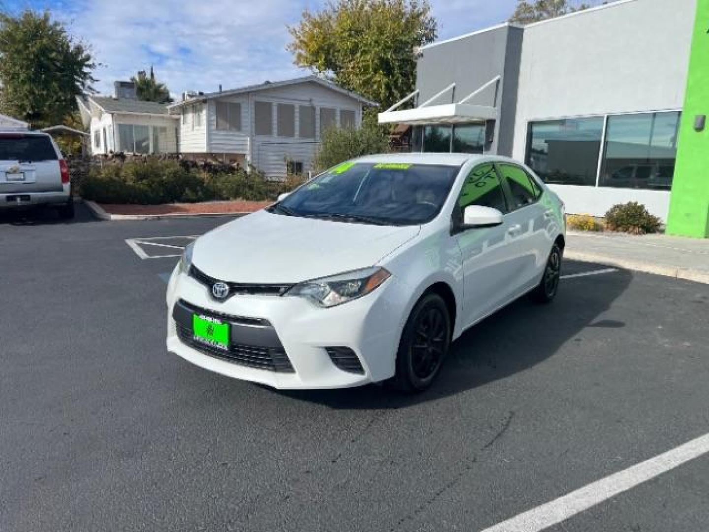 2015 Blizzard Pearl /Amber Fabric, cloth Toyota Corolla LE Eco CVT (5YFBPRHE3FP) with an 1.8L L4 DOHC 16V engine, Continuously Variable Transmission transmission, located at 1865 East Red Hills Pkwy, St. George, 84770, (435) 628-0023, 37.120850, -113.543640 - We specialize in helping ALL people get the best financing available. No matter your credit score, good, bad or none we can get you an amazing rate. Had a bankruptcy, divorce, or repossessions? We give you the green light to get your credit back on the road. Low down and affordable payments that fit - Photo#2