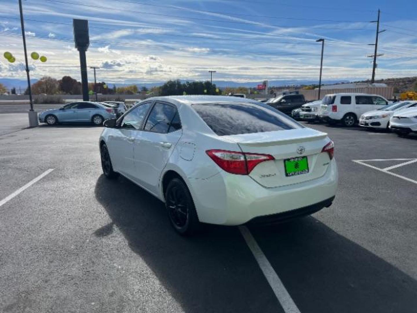 2015 Blizzard Pearl /Amber Fabric, cloth Toyota Corolla LE Eco CVT (5YFBPRHE3FP) with an 1.8L L4 DOHC 16V engine, Continuously Variable Transmission transmission, located at 1865 East Red Hills Pkwy, St. George, 84770, (435) 628-0023, 37.120850, -113.543640 - We specialize in helping ALL people get the best financing available. No matter your credit score, good, bad or none we can get you an amazing rate. Had a bankruptcy, divorce, or repossessions? We give you the green light to get your credit back on the road. Low down and affordable payments that fit - Photo#4