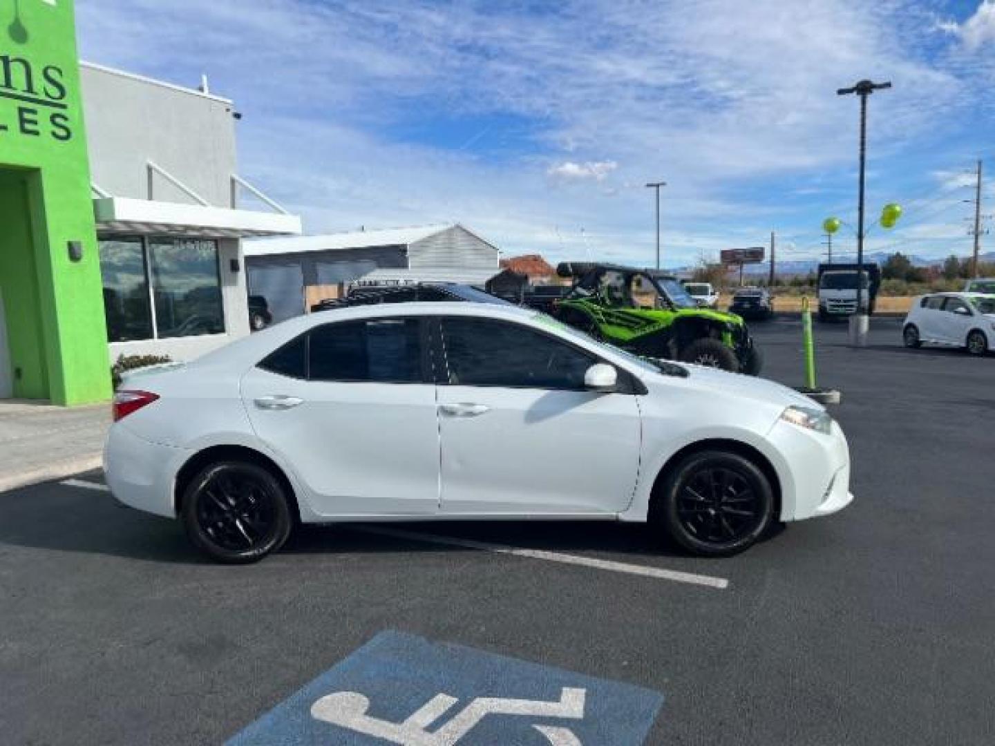 2015 Blizzard Pearl /Amber Fabric, cloth Toyota Corolla LE Eco CVT (5YFBPRHE3FP) with an 1.8L L4 DOHC 16V engine, Continuously Variable Transmission transmission, located at 1865 East Red Hills Pkwy, St. George, 84770, (435) 628-0023, 37.120850, -113.543640 - We specialize in helping ALL people get the best financing available. No matter your credit score, good, bad or none we can get you an amazing rate. Had a bankruptcy, divorce, or repossessions? We give you the green light to get your credit back on the road. Low down and affordable payments that fit - Photo#7