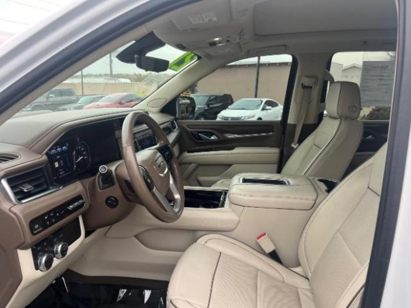 2021 White /Black Leather Interior GMC Yukon Denali 4WD (1GKS2DKL7MR) with an 6.2L V8 OHV 16V engine, 10-Speed Automatic transmission, located at 1865 East Red Hills Pkwy, St. George, 84770, (435) 628-0023, 37.120850, -113.543640 - Very clean Denali, 4x4, Adaptive Cruise, Pano sunroof, Great tires, Floormats, 7 Seater. Bank and credit union financing available. - Photo#14