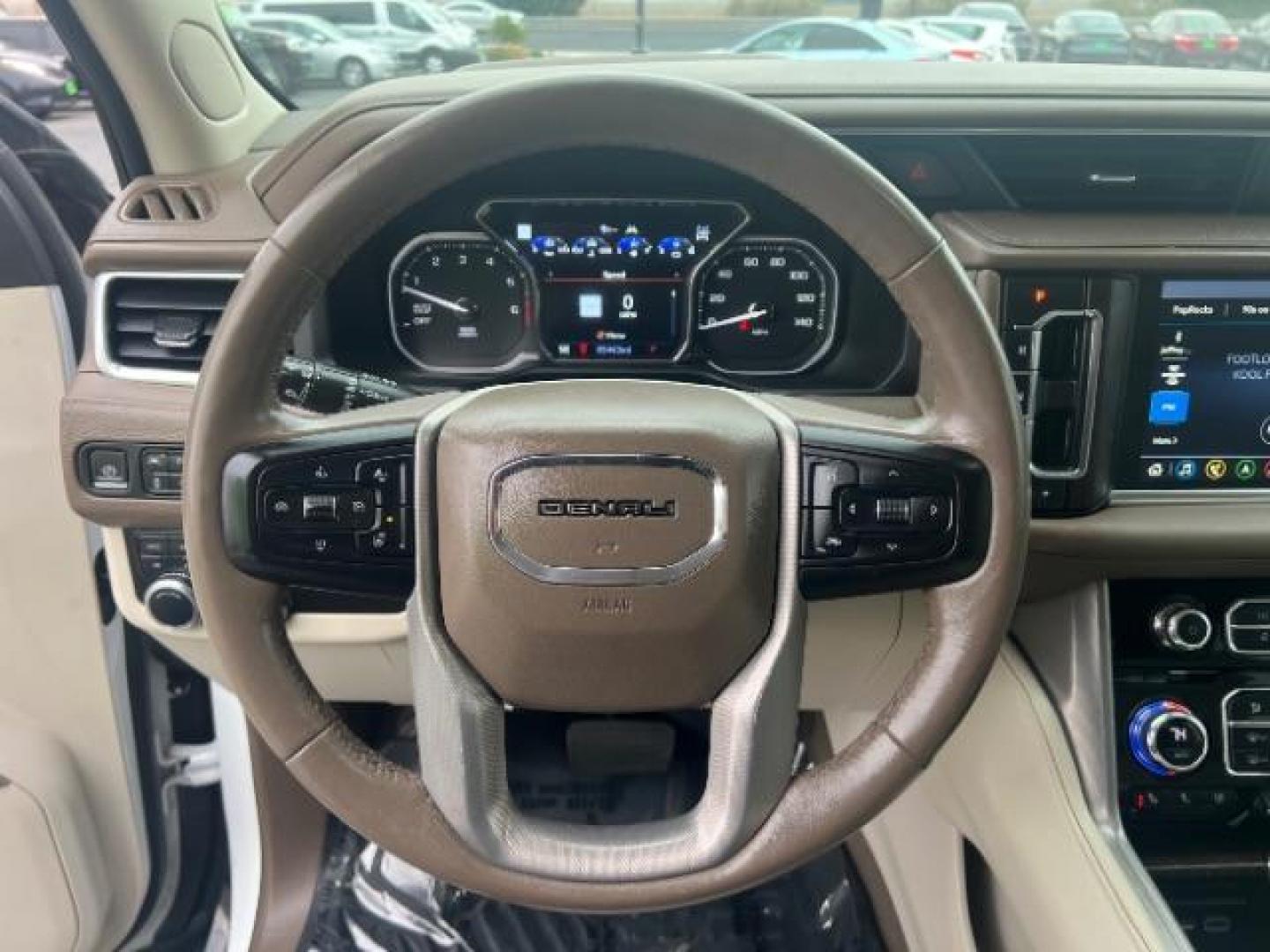 2021 White /Black Leather Interior GMC Yukon Denali 4WD (1GKS2DKL7MR) with an 6.2L V8 OHV 16V engine, 10-Speed Automatic transmission, located at 1865 East Red Hills Pkwy, St. George, 84770, (435) 628-0023, 37.120850, -113.543640 - Very clean Denali, 4x4, Adaptive Cruise, Pano sunroof, Great tires, Floormats, 7 Seater. Bank and credit union financing available. - Photo#18