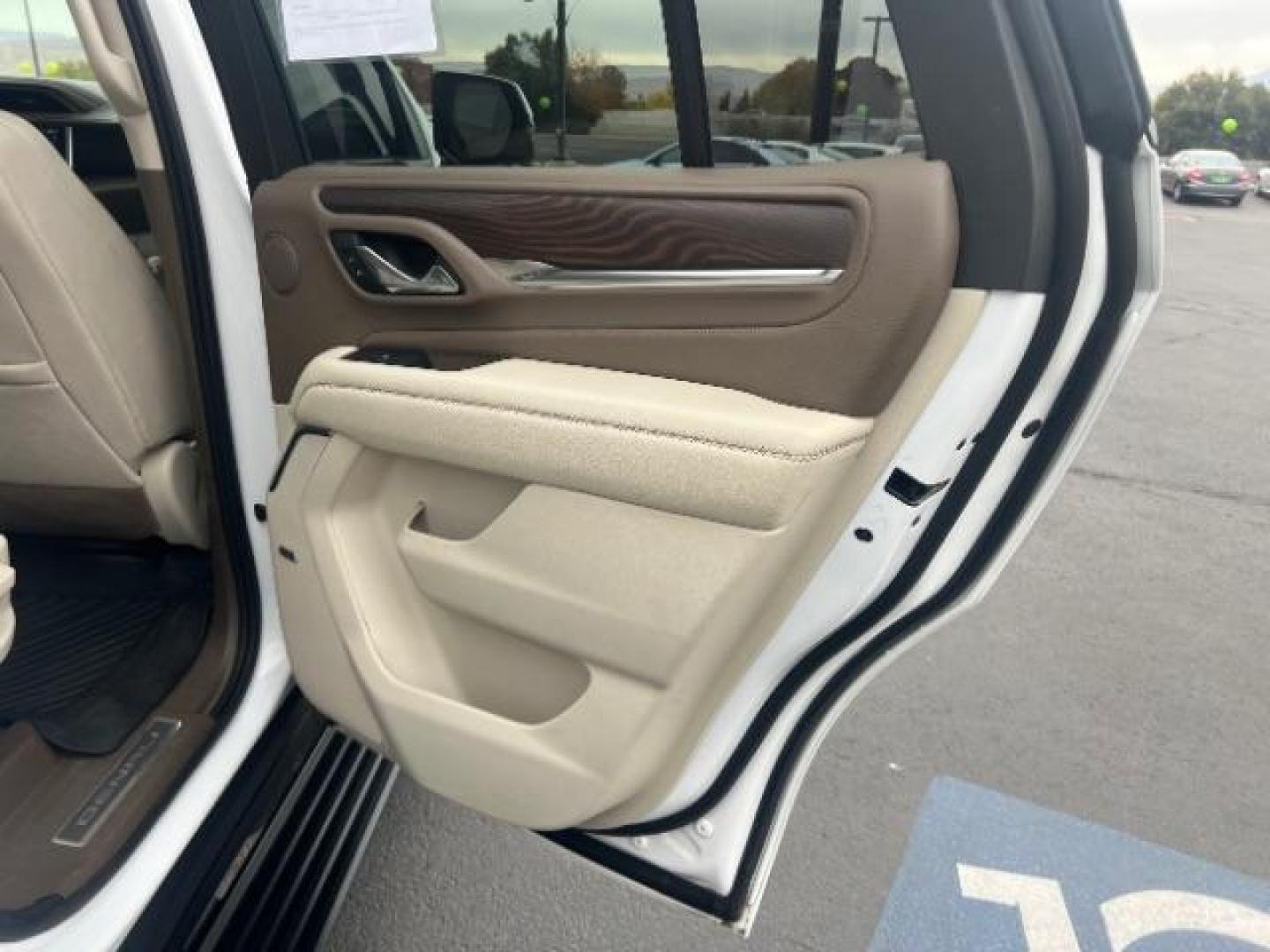 2021 White /Black Leather Interior GMC Yukon Denali 4WD (1GKS2DKL7MR) with an 6.2L V8 OHV 16V engine, 10-Speed Automatic transmission, located at 1865 East Red Hills Pkwy, St. George, 84770, (435) 628-0023, 37.120850, -113.543640 - Very clean Denali, 4x4, Adaptive Cruise, Pano sunroof, Great tires, Floormats, 7 Seater. Bank and credit union financing available. - Photo#33