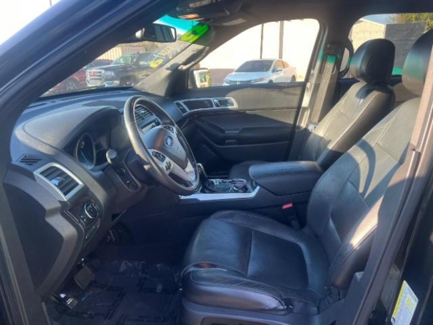 2015 Tuxedo Black Metallic /Charcoal Black, leather Ford Explorer Limited 4WD (1FM5K8F88FG) with an 3.5L V6 DOHC 24V engine, 6-Speed Automatic transmission, located at 940 North Main Street, Cedar City, UT, 84720, (435) 628-0023, 37.692936, -113.061897 - We specialize in helping ALL people get the best financing available. No matter your credit score, good, bad or none we can get you an amazing rate. Had a bankruptcy, divorce, or repossessions? We give you the green light to get your credit back on the road. Low down and affordable payments that fit - Photo#14