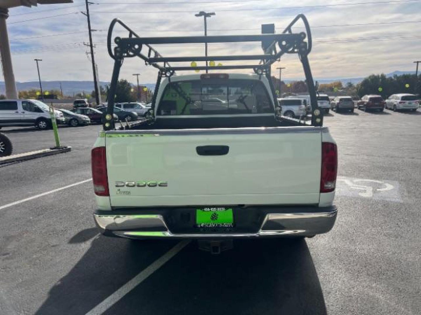 2002 Bright White /Dark Slate Gray Cloth Interior Dodge Ram 1500 ST Quad Cab Short Bed 2WD (3D7HA18N22G) with an 4.7L V8 SOHC 16V engine, 4-Speed Automatic transmission, located at 1865 East Red Hills Pkwy, St. George, 84770, (435) 628-0023, 37.120850, -113.543640 - We specialize in helping ALL people get the best financing available. No matter your credit score, good, bad or none we can get you an amazing rate. Had a bankruptcy, divorce, or repossessions? We give you the green light to get your credit back on the road. Low down and affordable payments that fit - Photo#5