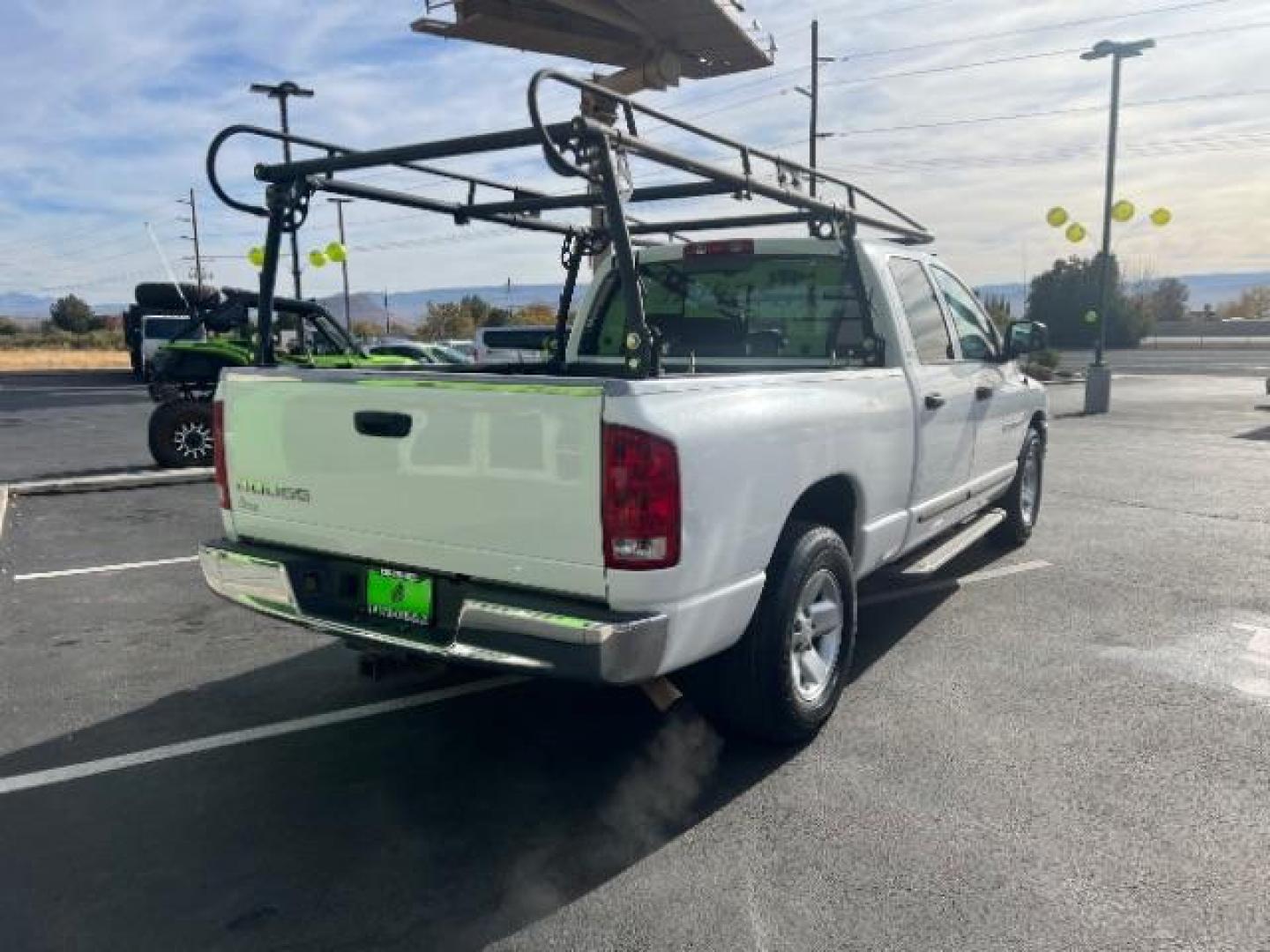 2002 Bright White /Dark Slate Gray Cloth Interior Dodge Ram 1500 ST Quad Cab Short Bed 2WD (3D7HA18N22G) with an 4.7L V8 SOHC 16V engine, 4-Speed Automatic transmission, located at 1865 East Red Hills Pkwy, St. George, 84770, (435) 628-0023, 37.120850, -113.543640 - We specialize in helping ALL people get the best financing available. No matter your credit score, good, bad or none we can get you an amazing rate. Had a bankruptcy, divorce, or repossessions? We give you the green light to get your credit back on the road. Low down and affordable payments that fit - Photo#6