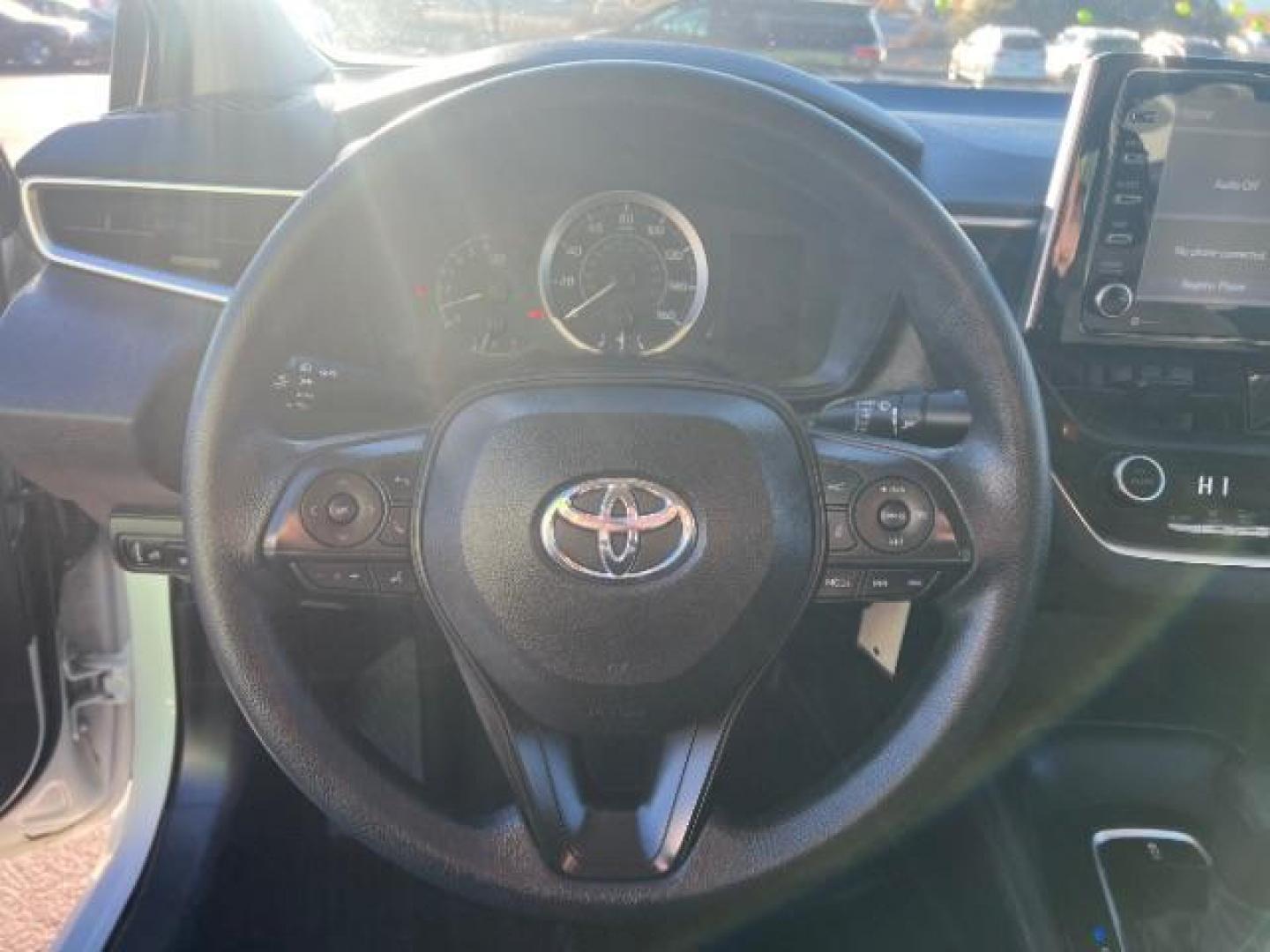 2021 White /Black Interior Toyota Corolla LE (5YFEPMAE4MP) with an 1.8L L4 DOHC 16V engine, Continuously Variable Transmission transmission, located at 1865 East Red Hills Pkwy, St. George, 84770, (435) 628-0023, 37.120850, -113.543640 - We specialize in helping ALL people get the best financing available. No matter your credit score, good, bad or none we can get you an amazing rate. Had a bankruptcy, divorce, or repossessions? We give you the green light to get your credit back on the road. Low down and affordable payments that fit - Photo#17