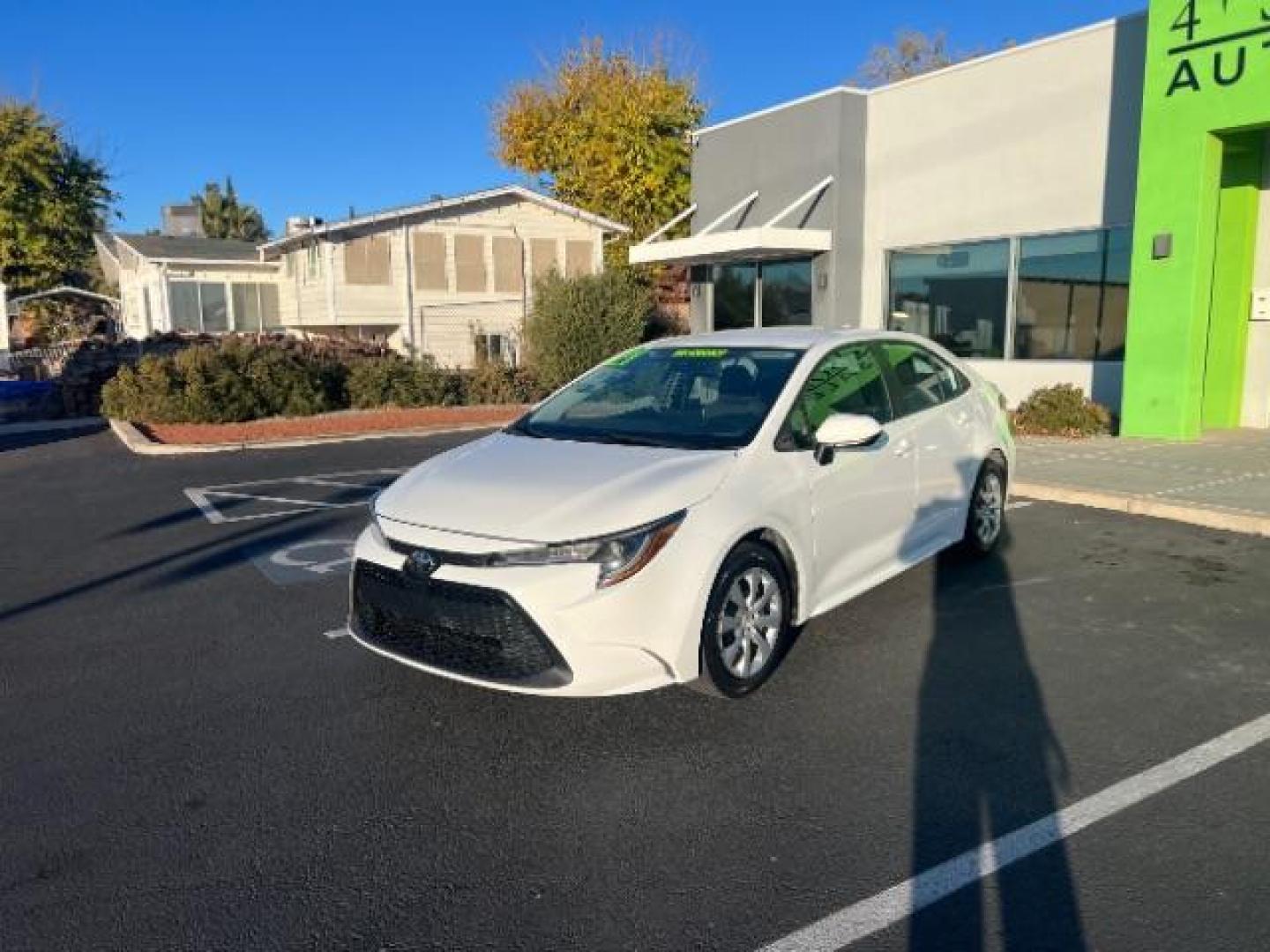 2021 White /Black Interior Toyota Corolla LE (5YFEPMAE4MP) with an 1.8L L4 DOHC 16V engine, Continuously Variable Transmission transmission, located at 1865 East Red Hills Pkwy, St. George, 84770, (435) 628-0023, 37.120850, -113.543640 - We specialize in helping ALL people get the best financing available. No matter your credit score, good, bad or none we can get you an amazing rate. Had a bankruptcy, divorce, or repossessions? We give you the green light to get your credit back on the road. Low down and affordable payments that fit - Photo#2