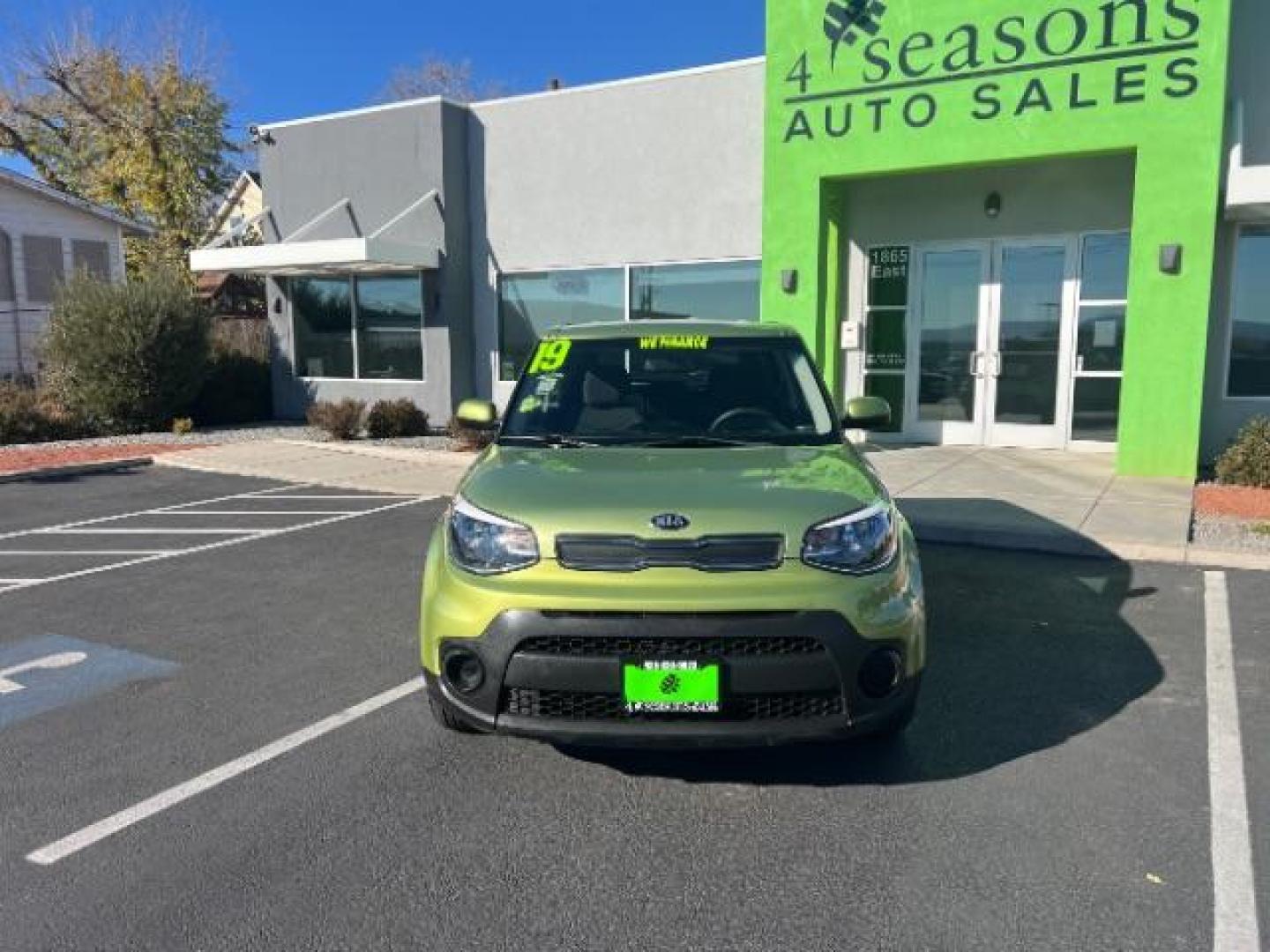 2019 Alien 2 /Black Tricot Cloth, cloth Kia Soul Base 6M (KNDJN2A22K7) with an 1.6L L4 DOHC 16V engine, 6-Speed Manual transmission, located at 940 North Main Street, Cedar City, UT, 84720, (435) 628-0023, 37.692936, -113.061897 - We specialize in helping ALL people get the best financing available. No matter your credit score, good, bad or none we can get you an amazing rate. Had a bankruptcy, divorce, or repossessions? We give you the green light to get your credit back on the road. Low down and affordable payments that fit - Photo#1