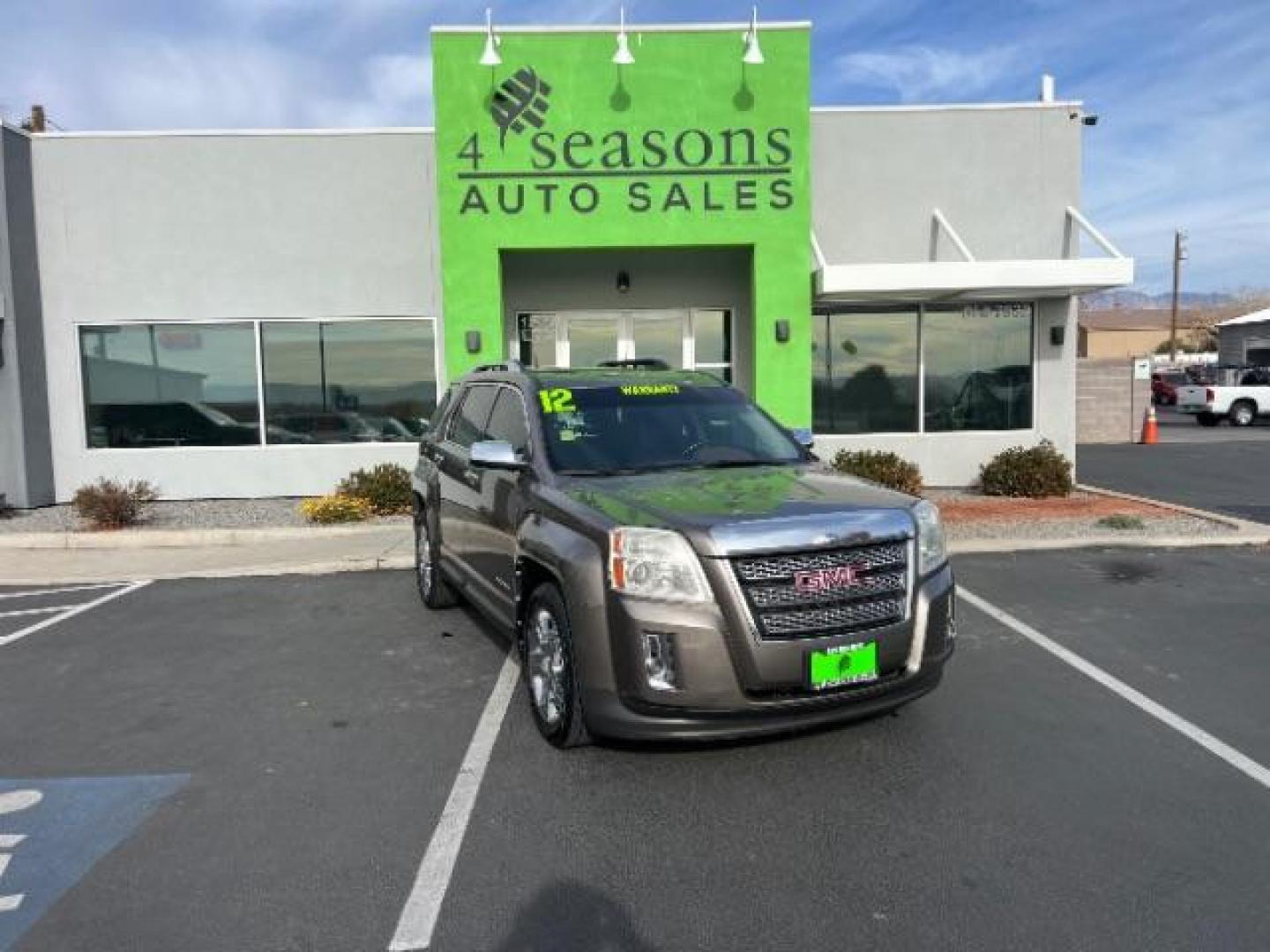 2012 Mocha Steel Metallic /Brownstone Leather Interior GMC Terrain SLT2 AWD (2GKFLXE54C6) with an 3.0L V6 DOHC 24V engine, 6-Speed Automatic transmission, located at 1865 East Red Hills Pkwy, St. George, 84770, (435) 628-0023, 37.120850, -113.543640 - We specialize in helping ALL people get the best financing available. No matter your credit score, good, bad or none we can get you an amazing rate. Had a bankruptcy, divorce, or repossessions? We give you the green light to get your credit back on the road. Low down and affordable payments that fit - Photo#0