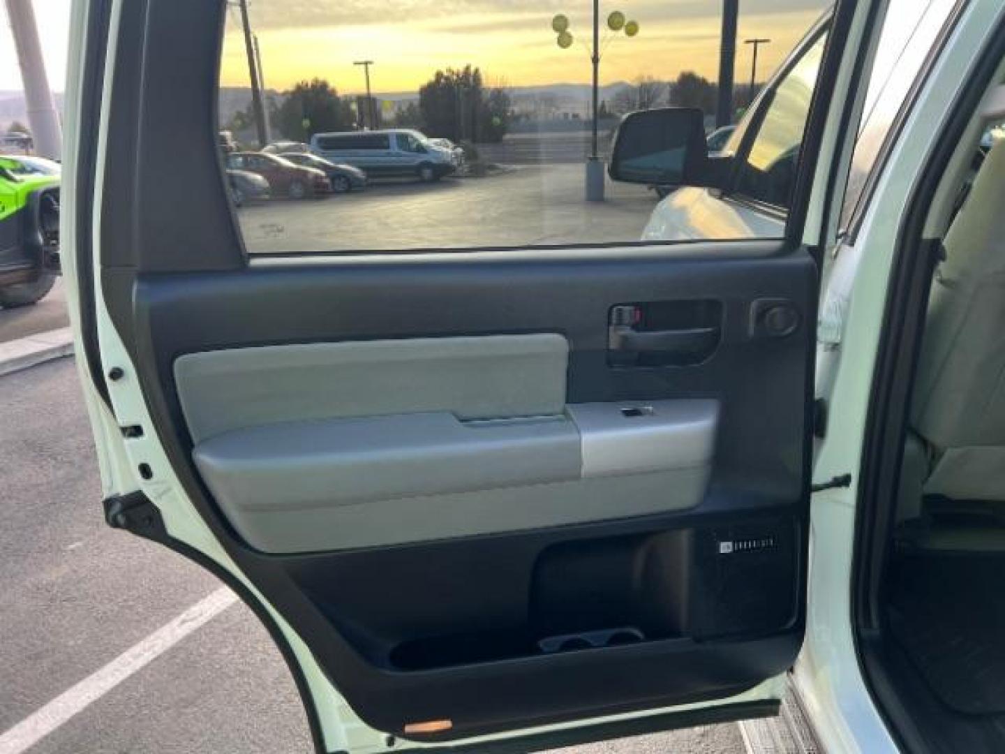 2008 Super White /Graphite Cloth Interior Toyota Sequoia SR5 5.7L 2WD (5TDZY64A18S) with an 4.7L V8 DOHC 32V engine, 6-Speed Automatic transmission, located at 1865 East Red Hills Pkwy, St. George, 84770, (435) 628-0023, 37.120850, -113.543640 - Photo#19