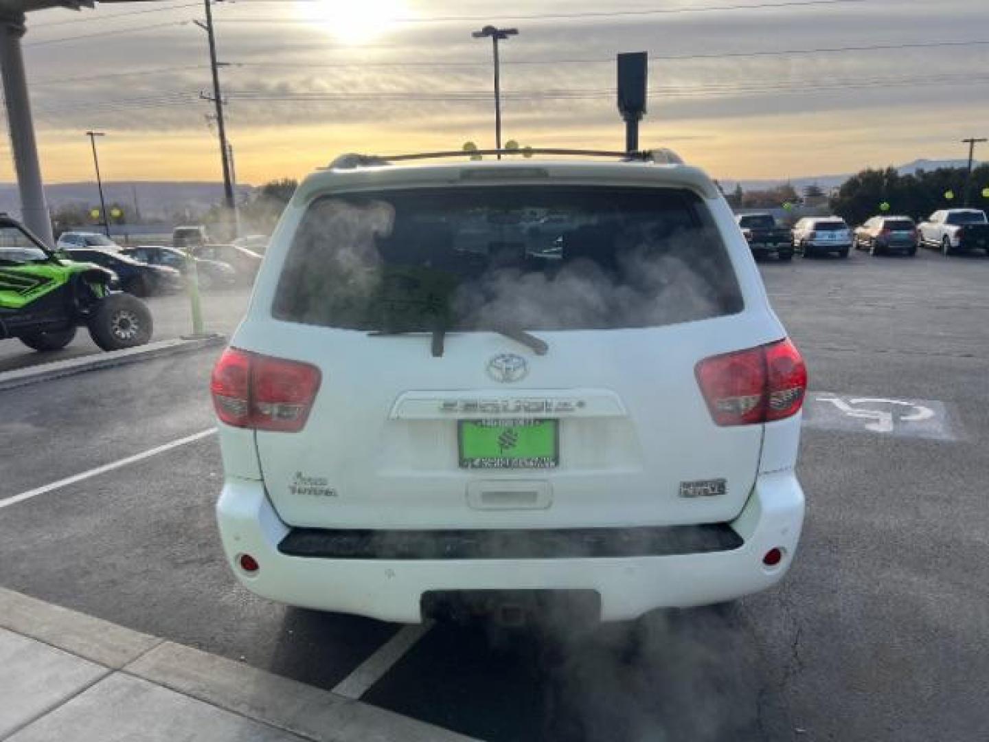 2008 Super White /Graphite Cloth Interior Toyota Sequoia SR5 5.7L 2WD (5TDZY64A18S) with an 4.7L V8 DOHC 32V engine, 6-Speed Automatic transmission, located at 1865 East Red Hills Pkwy, St. George, 84770, (435) 628-0023, 37.120850, -113.543640 - Photo#5