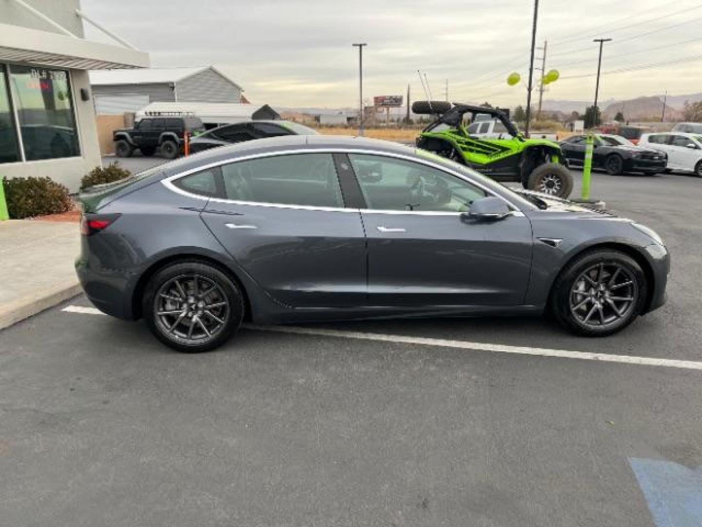 2019 Solid Black /All Black, leatherette Tesla Model 3 Long Range (5YJ3E1EA7KF) with an ELECTRIC engine, 1-Speed Automatic transmission, located at 1865 East Red Hills Pkwy, St. George, 84770, (435) 628-0023, 37.120850, -113.543640 - Get additional $4k off listed price with the IRS EV tax rebate. We can file for you and get funds in 72hours. This Model 3 Long Range RWD is in great condition and gets 290 miles on a full charge. Full battery and motor warranty until 8years or 120k miles. Stop by and see it at 4 Seasons Auto in - Photo#12