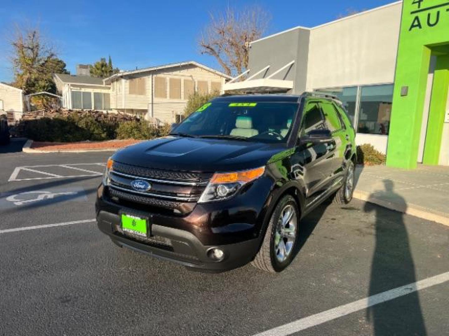 2013 Kodiak Brown Metallic /Medium Light Stone Perforated Leather Interior Ford Explorer Limited 4WD (1FM5K8F82DG) with an 3.5L V6 DOHC 24V engine, 6-Speed Automatic transmission, located at 1865 East Red Hills Pkwy, St. George, 84770, (435) 628-0023, 37.120850, -113.543640 - We specialize in helping ALL people get the best financing available. No matter your credit score, good, bad or none we can get you an amazing rate. Had a bankruptcy, divorce, or repossessions? We give you the green light to get your credit back on the road. Low down and affordable payments that fit - Photo#2