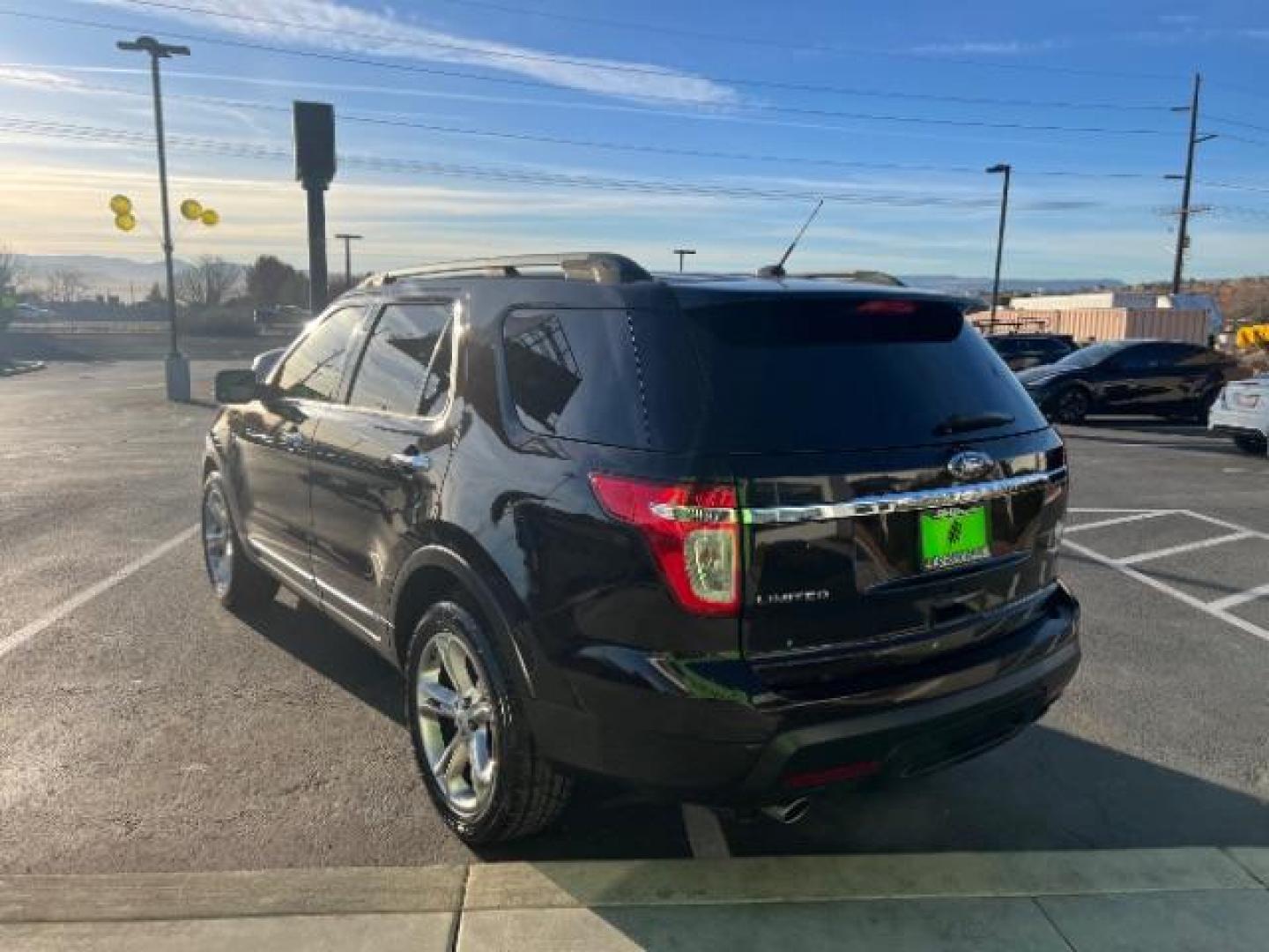 2013 Kodiak Brown Metallic /Medium Light Stone Perforated Leather Interior Ford Explorer Limited 4WD (1FM5K8F82DG) with an 3.5L V6 DOHC 24V engine, 6-Speed Automatic transmission, located at 1865 East Red Hills Pkwy, St. George, 84770, (435) 628-0023, 37.120850, -113.543640 - We specialize in helping ALL people get the best financing available. No matter your credit score, good, bad or none we can get you an amazing rate. Had a bankruptcy, divorce, or repossessions? We give you the green light to get your credit back on the road. Low down and affordable payments that fit - Photo#4