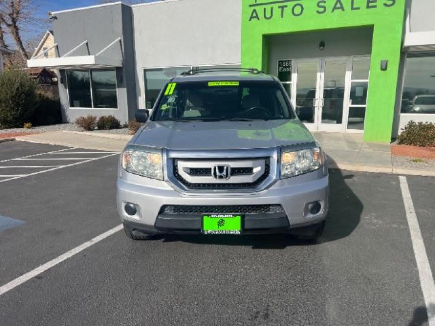 2011 Alabaster Silver Metallic /Black Cloth Interior Honda Pilot LX 2WD 5-Spd AT (5FNYF3H25BB) with an 3.5L V6 SOHC 24V engine, 5-Speed Automatic transmission, located at 1865 East Red Hills Pkwy, St. George, 84770, (435) 628-0023, 37.120850, -113.543640 - We specialize in helping ALL people get the best financing available. No matter your credit score, good, bad or none we can get you an amazing rate. Had a bankruptcy, divorce, or repossessions? We give you the green light to get your credit back on the road. Low down and affordable payments that fit - Photo#1