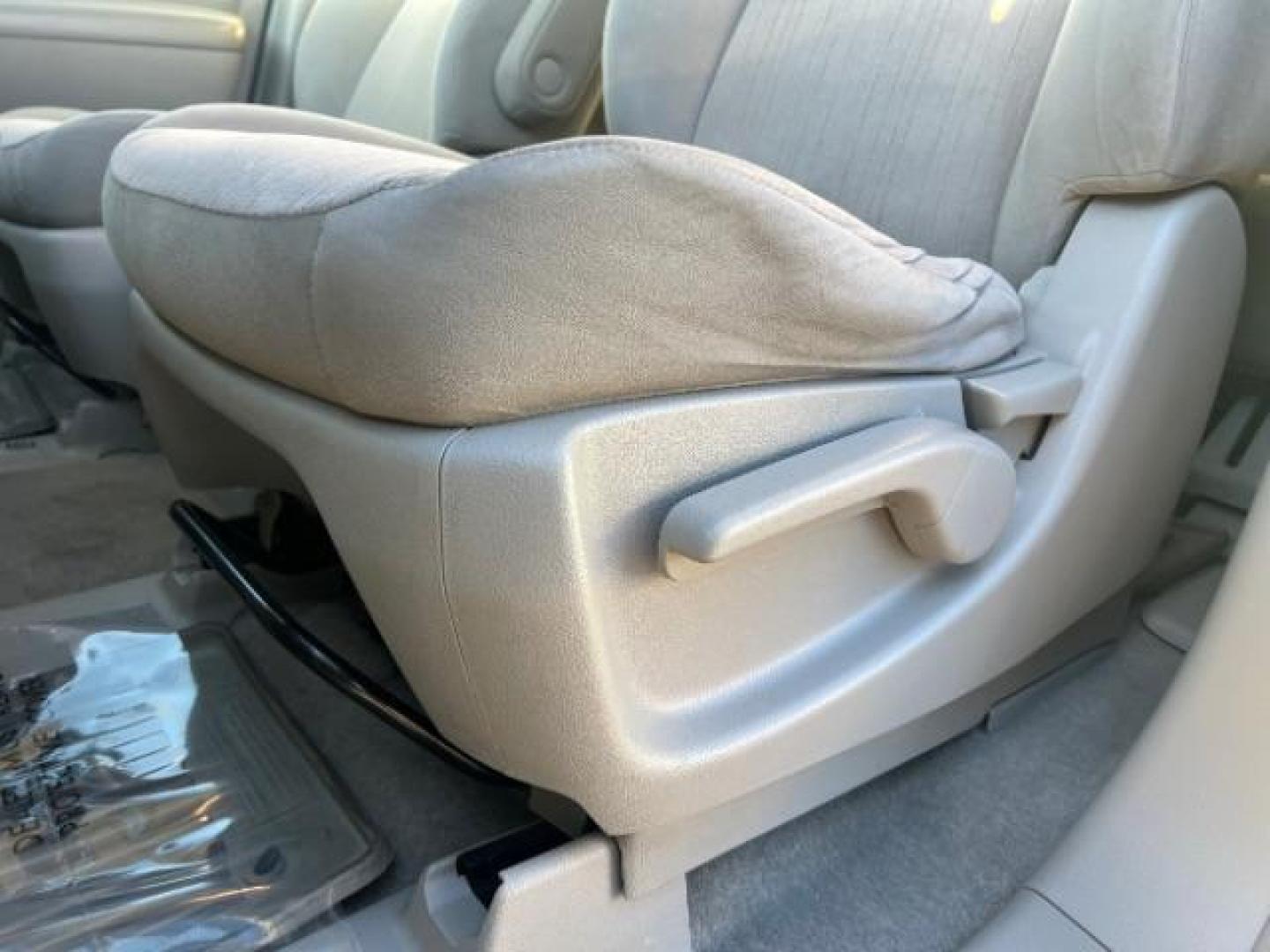 2012 White Pearl /Beige Cloth Interior Nissan Quest 3.5 SV (JN8AE2KP0C9) with an 3.5L V6 DOHC 24V engine, Continuously Variable Transmission transmission, located at 1865 East Red Hills Pkwy, St. George, 84770, (435) 628-0023, 37.120850, -113.543640 - Photo#13